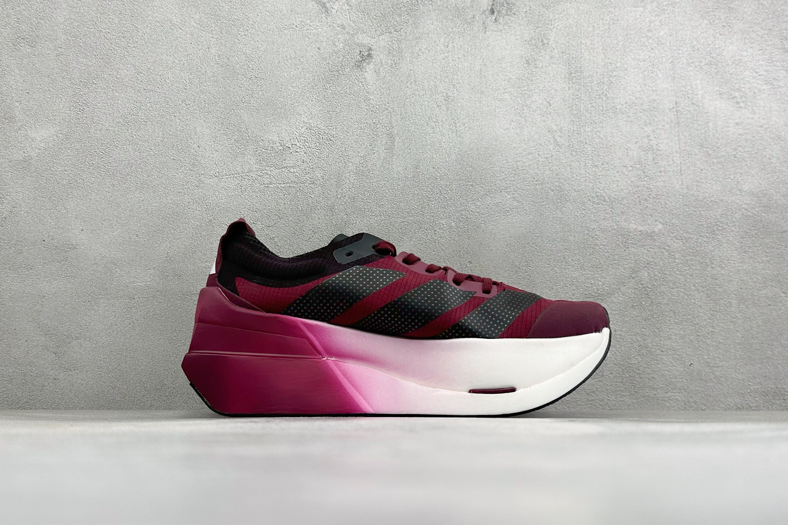 Adidas Adizero Prime X3 STRUNG 阿迪防滑耐磨舒适跑步鞋 货号：LA6219 尺码：40-4