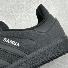HZ版Addis Original Samba OG 复古桑巴板鞋 这款桑巴鞋展示了高质量的工艺 带有装饰的超锁缝制和无 HZ版Addis Original Samba OG 复古桑巴板鞋 这款桑巴鞋展示了高质量的工艺 带有装饰的超锁缝制和无