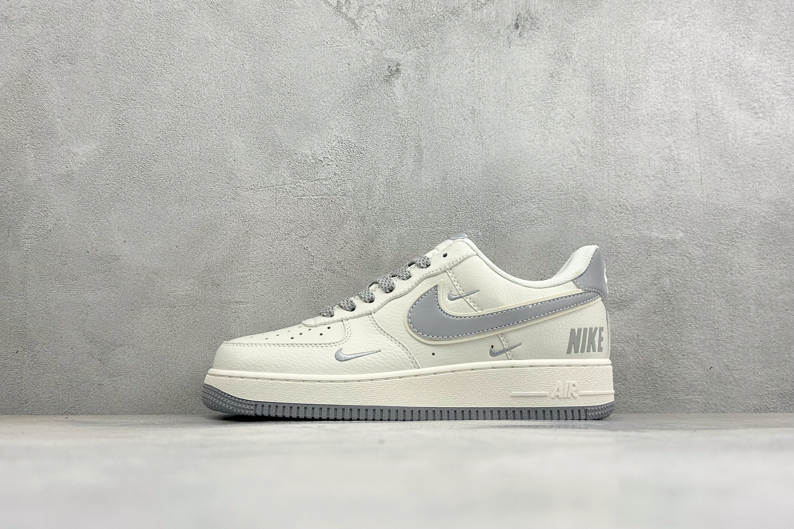 Nike Air Force 1'07 Low 联名款 空军一号低帮休闲板鞋 #原楦原纸板 纯正空军版型 内置全掌气垫 
