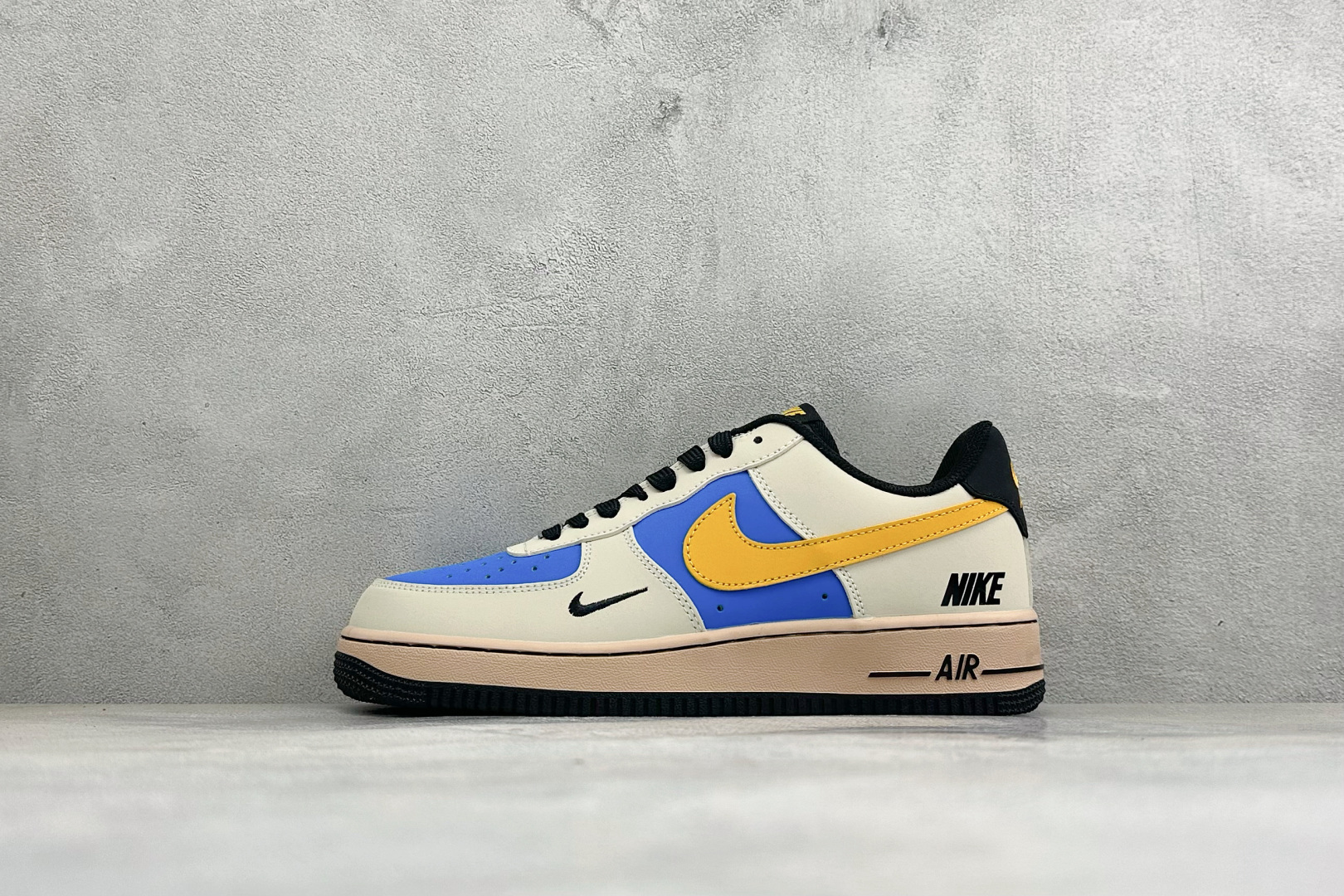 福利特价 Nike Air Force 1'07 Low 联名款 空军一号低帮休闲板鞋 #原楦原纸板 纯正空军版型 内置
