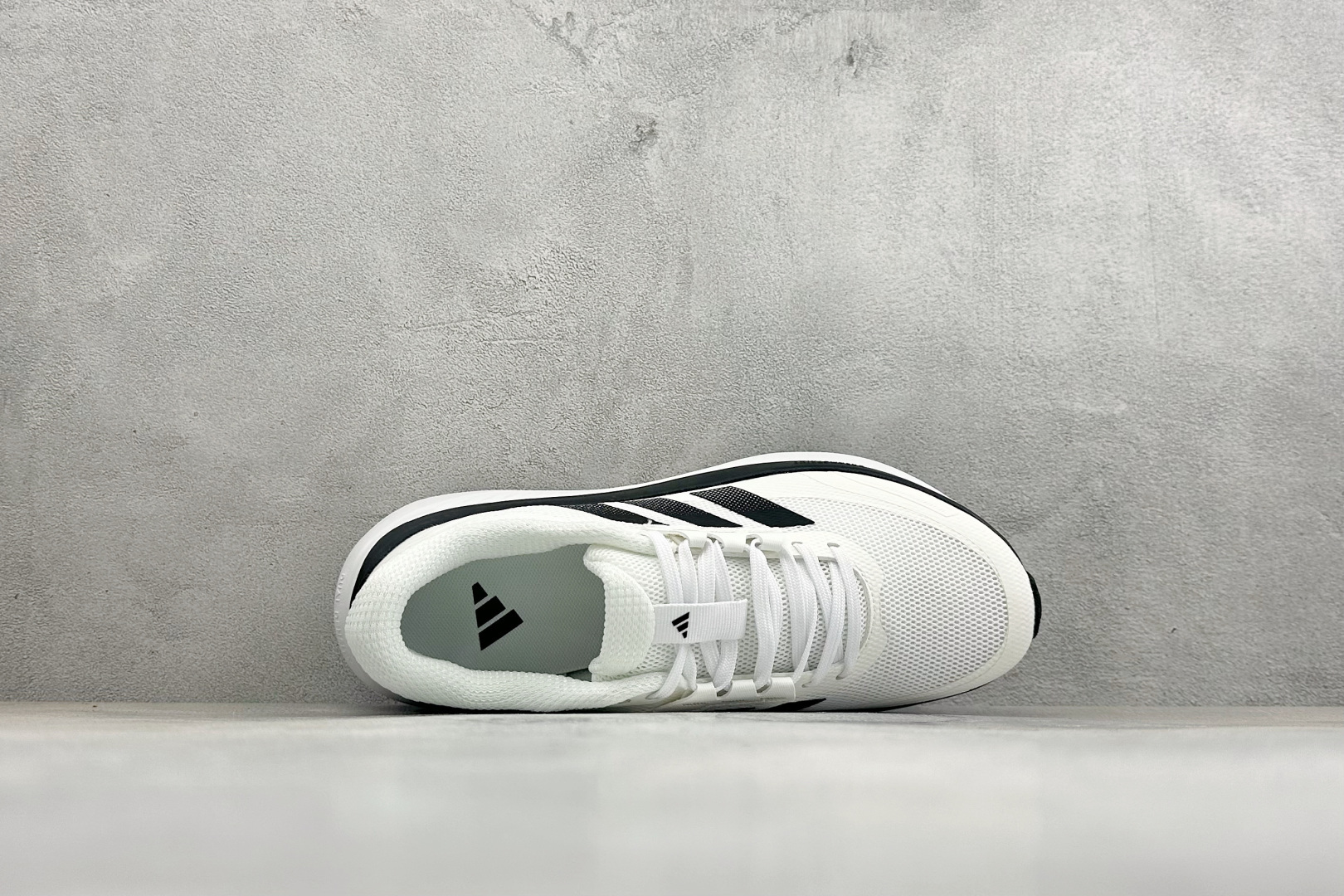 Adidas Dreamcushion 阿迪透气缓震休闲运动鞋 货号：KI5118 尺码：36 36.5 37 38 3