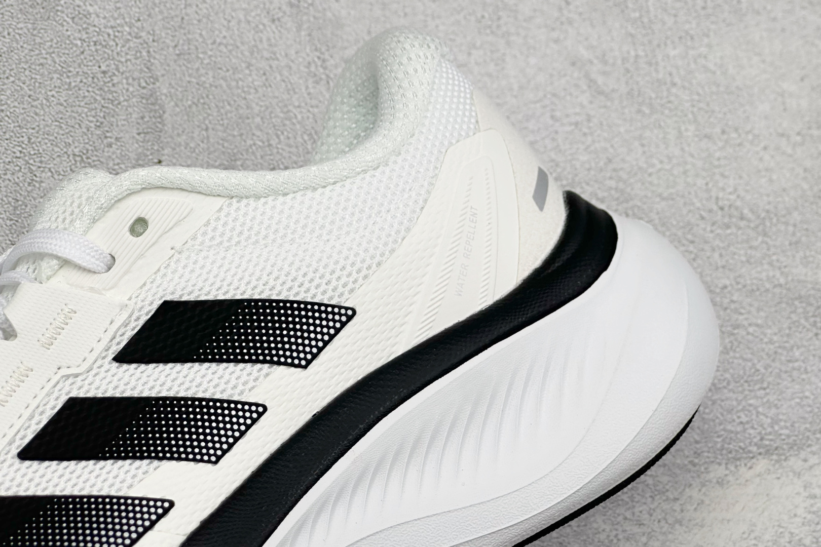 Adidas Dreamcushion 阿迪透气缓震休闲运动鞋 货号：KI5118 尺码：36 36.5 37 38 3