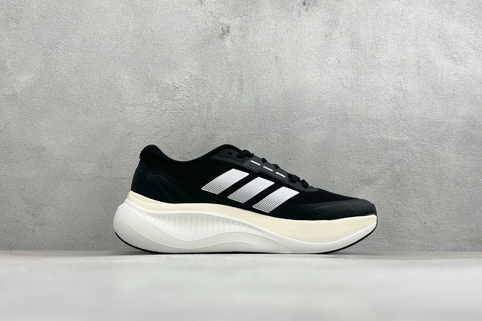 Adidas Dreamcushion 阿迪透气缓震休闲运动鞋 货号：KJ8096 尺码：36 36.5 37 38 3