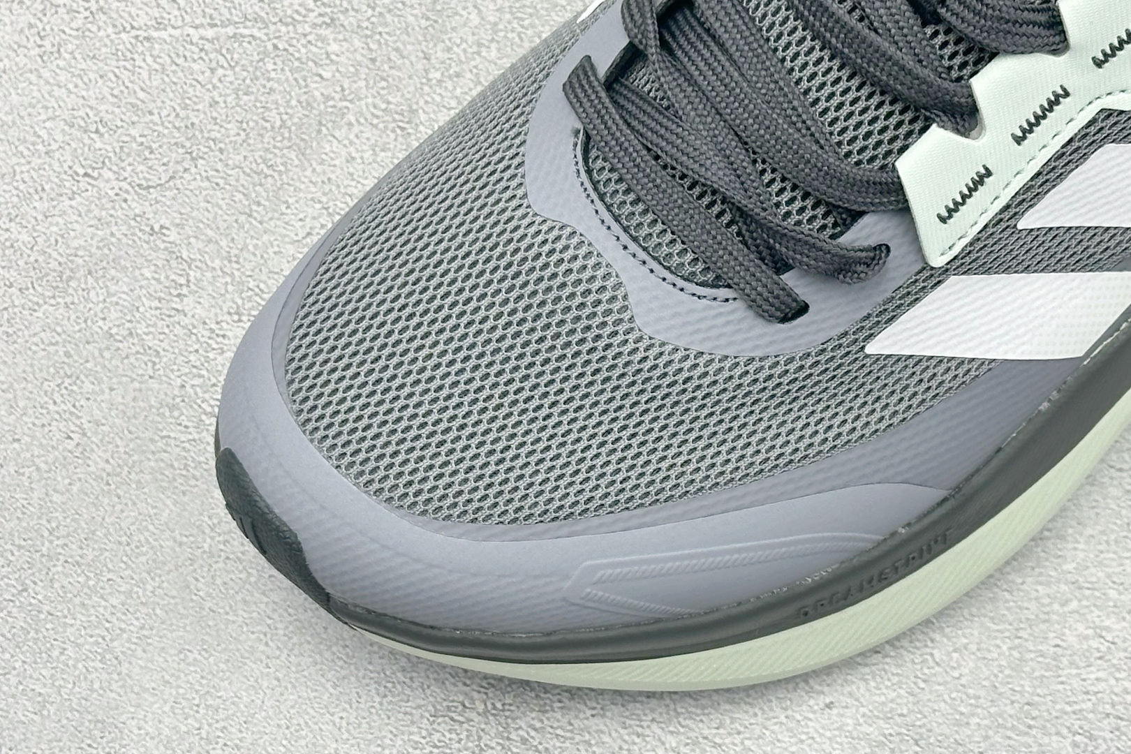 Adidas Dreamcushion 阿迪透气缓震休闲运动鞋 货号：KI5120 尺码：36 36.5 37 38 3