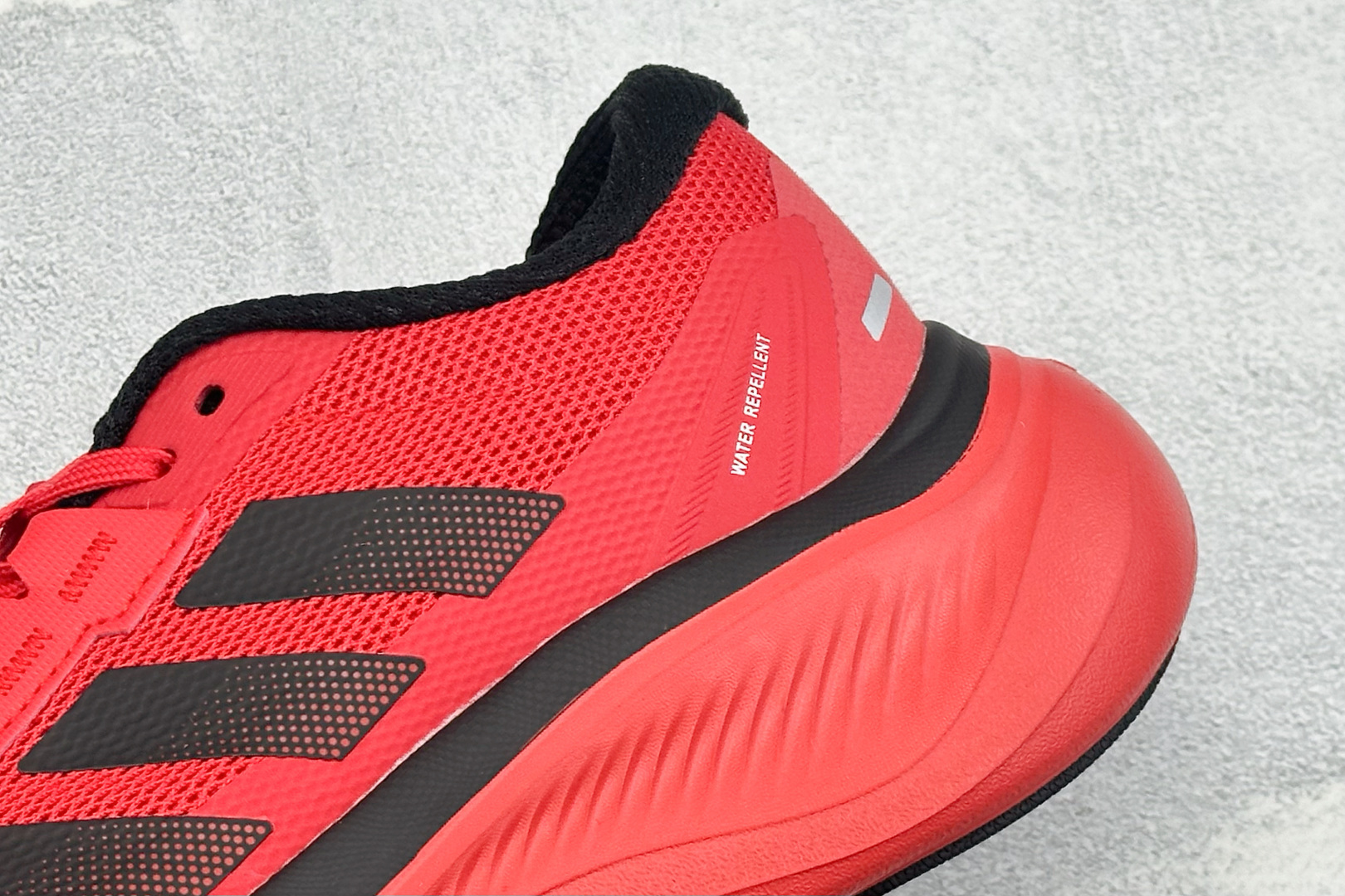 Adidas Dreamcushion 阿迪透气缓震休闲运动鞋 货号：KJ8098 尺码：40-45 