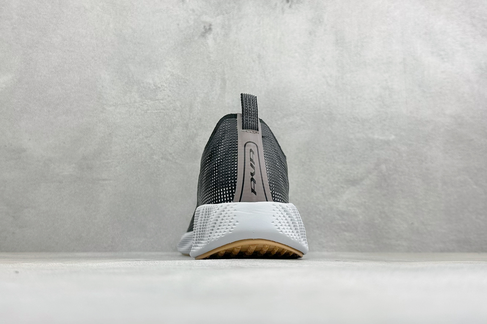 Y版Nike Ava X 耐克 舒适百搭耐磨低帮 休闲跑步鞋 采用轻盈的机能型织物鞋面 专为四季穿着而设计 流线型TPU
