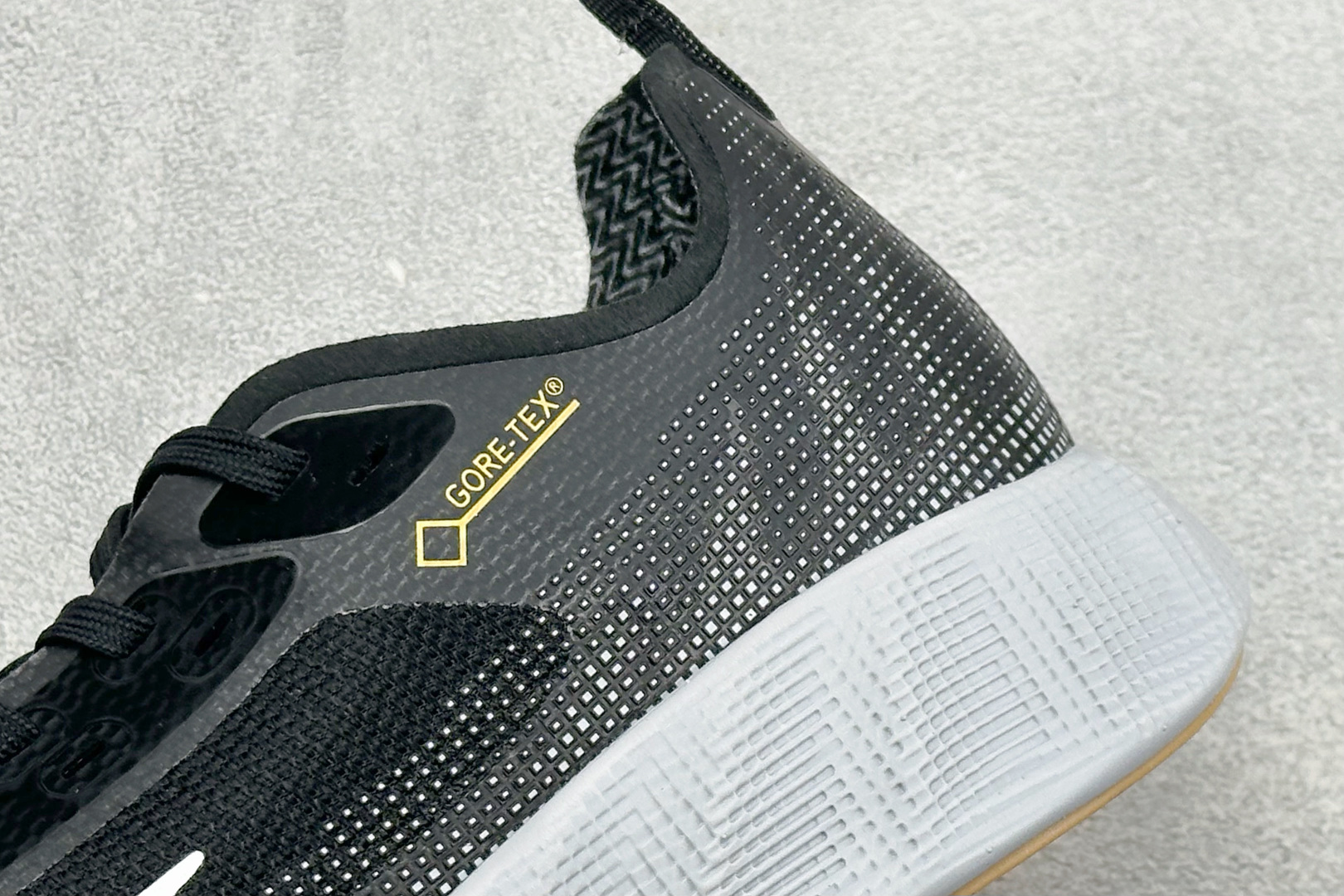 Y版Nike Ava X 耐克 舒适百搭耐磨低帮 休闲跑步鞋 采用轻盈的机能型织物鞋面 专为四季穿着而设计 流线型TPU