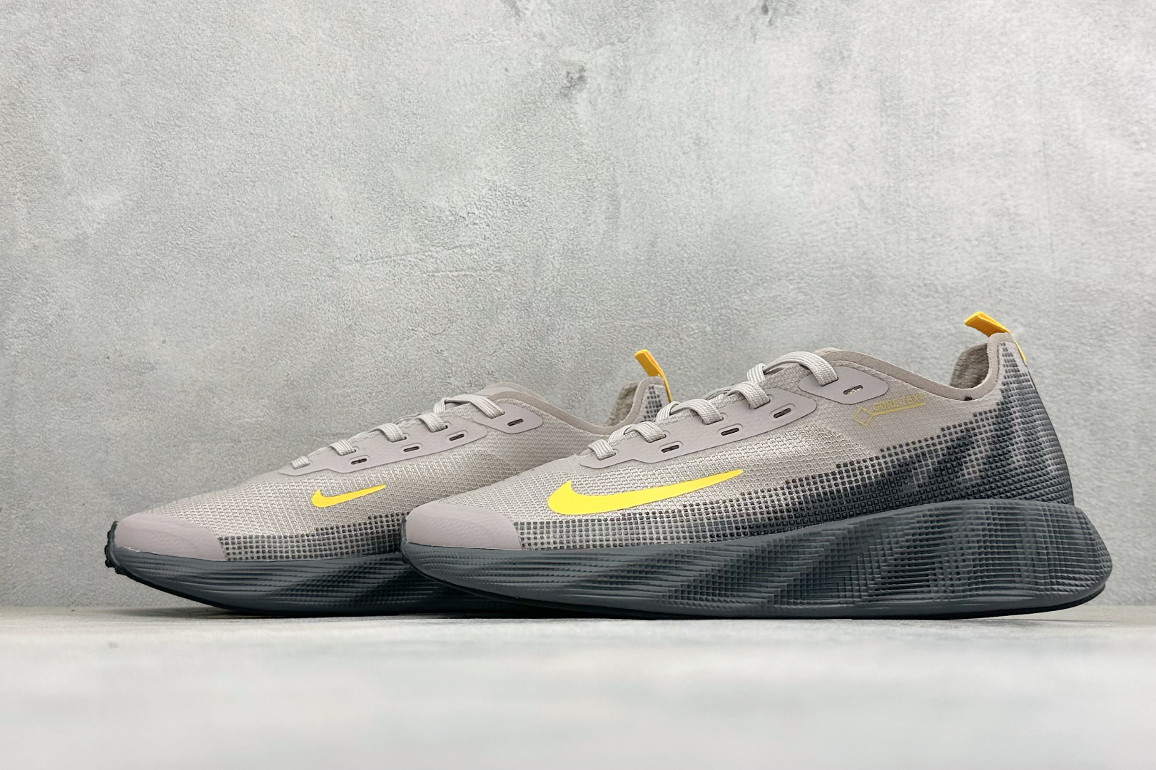 Y版Nike Ava X 耐克 舒适百搭耐磨低帮 休闲跑步鞋 采用轻盈的机能型织物鞋面 专为四季穿着而设计 流线型TPU