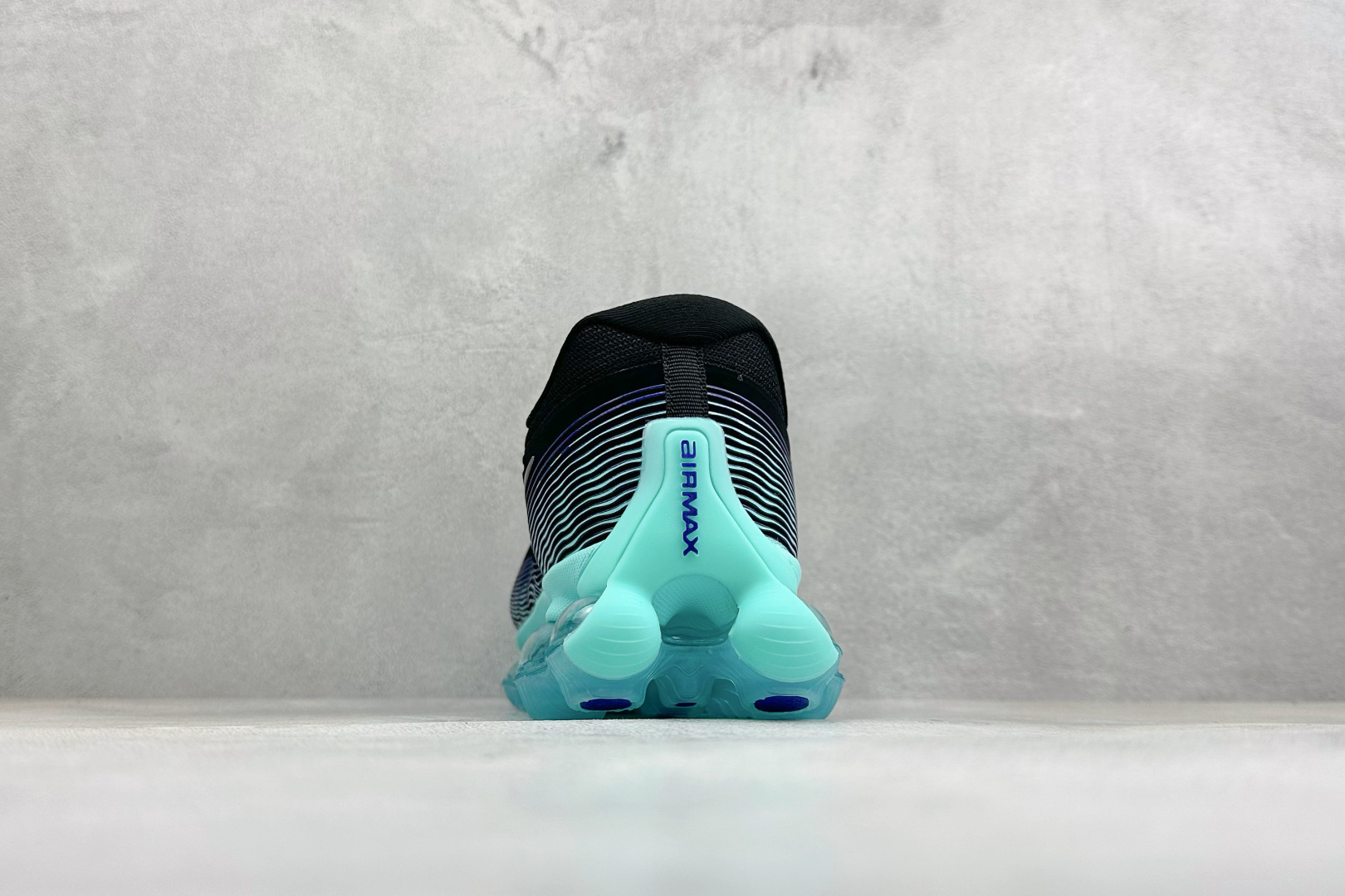X版NK AIR LIQUID MAX 2026S 藤原浩联名 毒箭蛙新款气垫跑步鞋 货号：IQ7635-001 尺码：