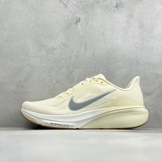 Nike Air Zoom Pegasus 42 耐克网面透气轻便耐磨跑鞋 货号:IM8332-100 尺码:39 40 Nike Air Zoom Pegasus 42 耐克网面透气轻便耐磨跑鞋 货号:IM8332-100 尺码:39 40