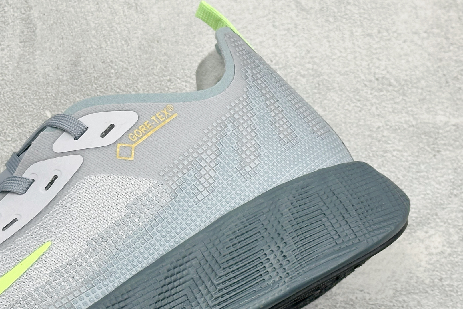 Y版Nike Ava X 耐克 舒适百搭耐磨低帮 休闲跑步鞋 采用轻盈的机能型织物鞋面 专为四季穿着而设计 流线型TPU