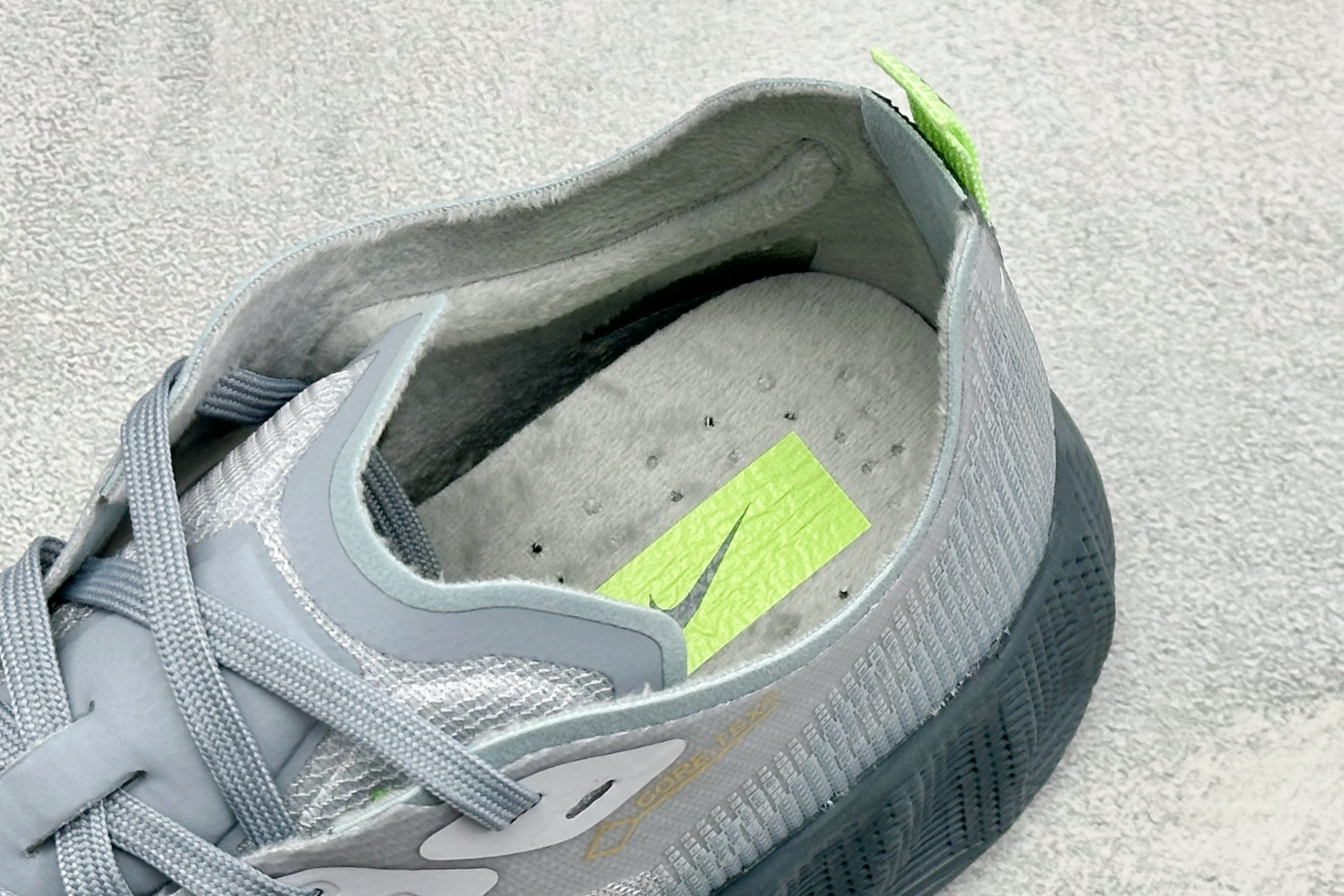 Y版Nike Ava X 耐克 舒适百搭耐磨低帮 休闲跑步鞋 采用轻盈的机能型织物鞋面 专为四季穿着而设计 流线型TPU