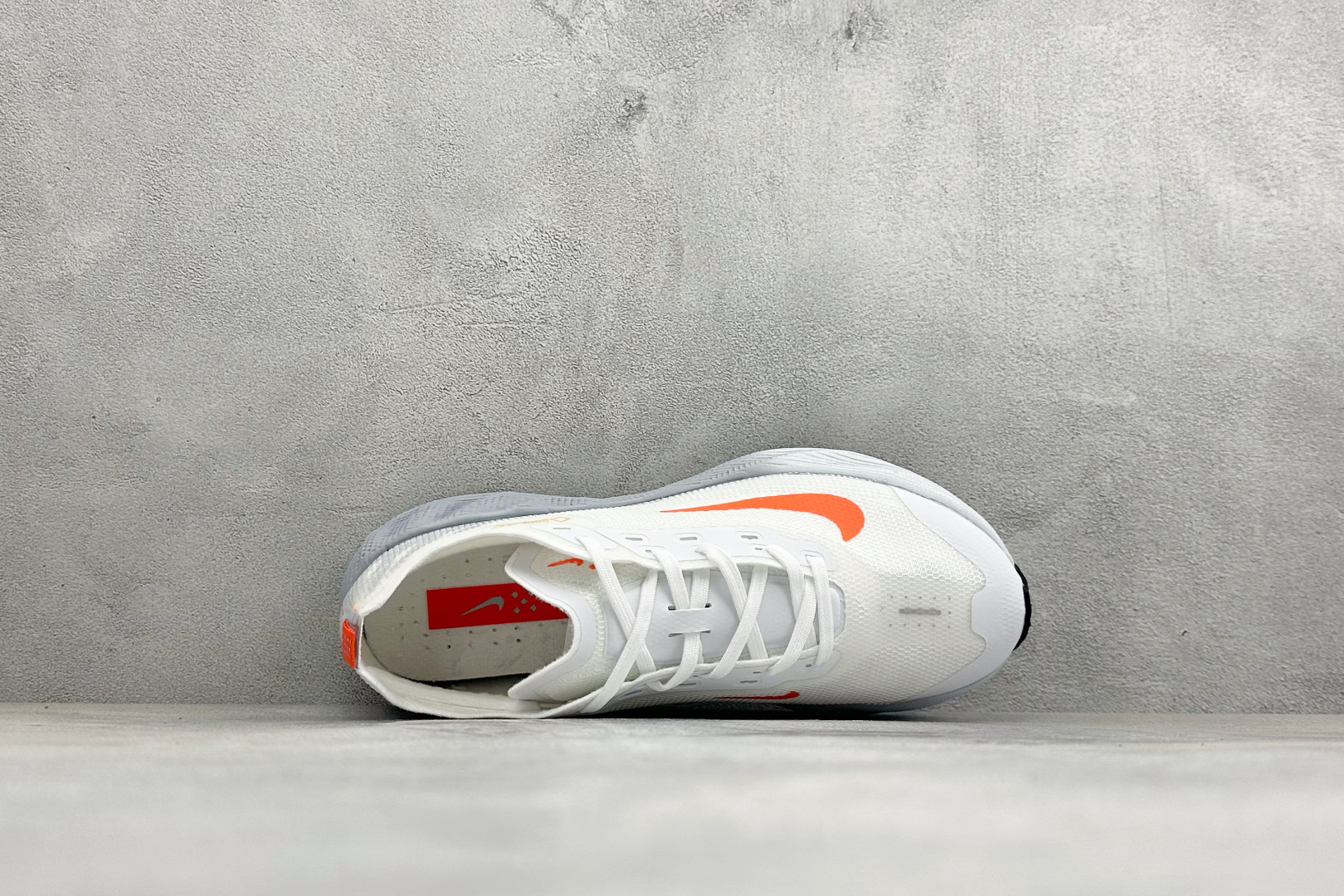 Y版Nike Ava X 耐克 舒适百搭耐磨低帮 休闲跑步鞋 采用轻盈的机能型织物鞋面 专为四季穿着而设计 流线型TPU