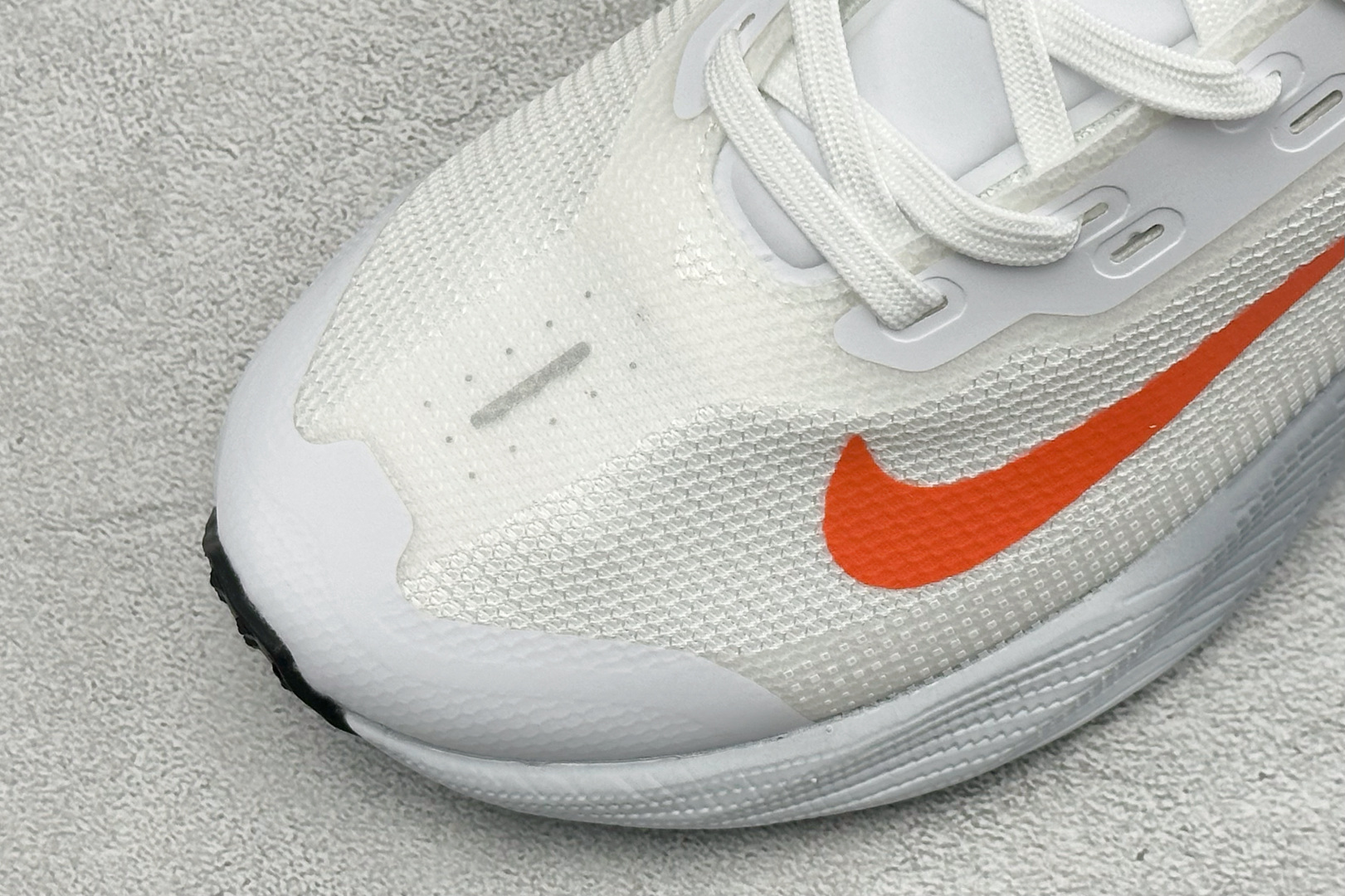 Y版Nike Ava X 耐克 舒适百搭耐磨低帮 休闲跑步鞋 采用轻盈的机能型织物鞋面 专为四季穿着而设计 流线型TPU
