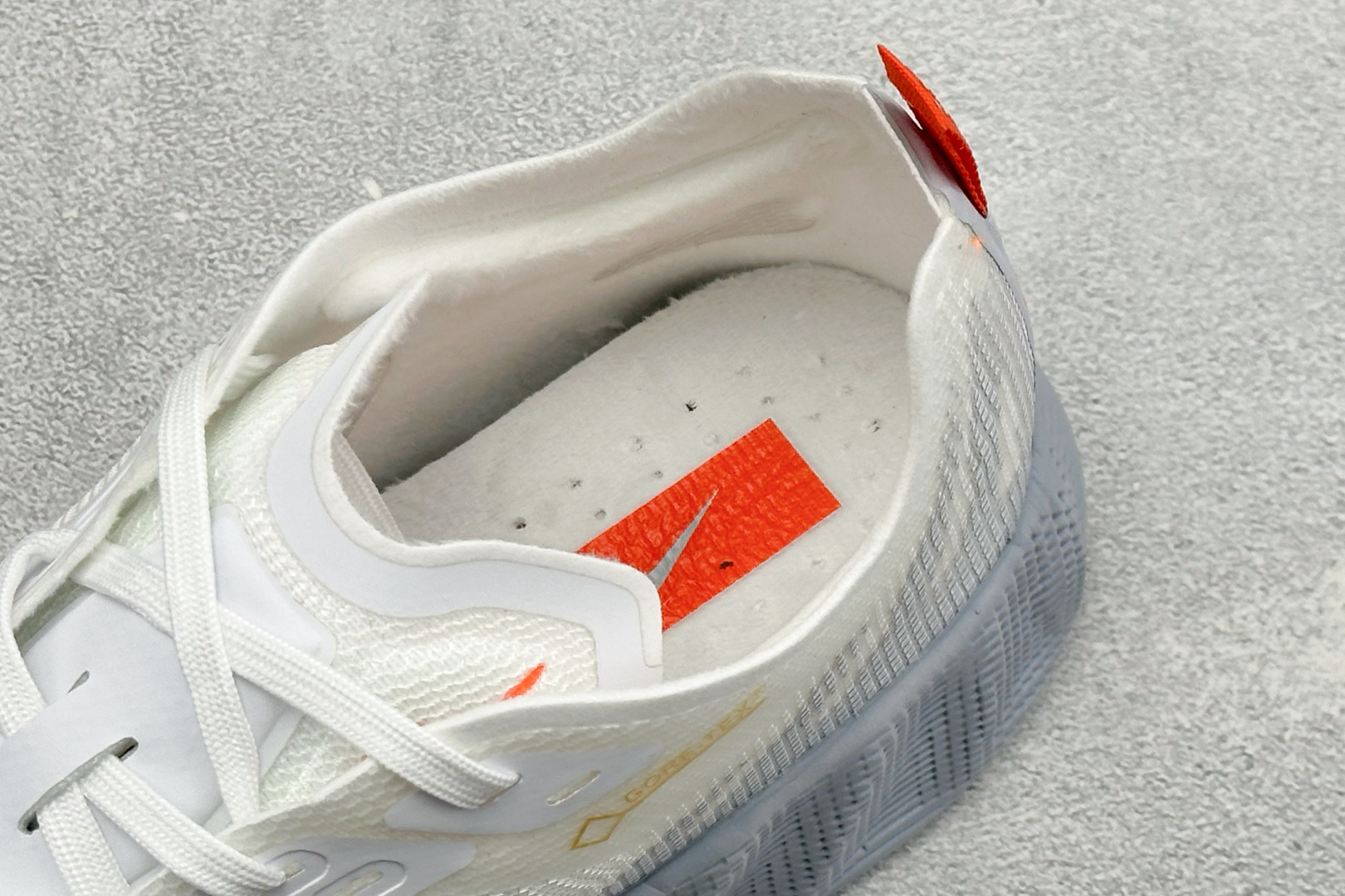 Y版Nike Ava X 耐克 舒适百搭耐磨低帮 休闲跑步鞋 采用轻盈的机能型织物鞋面 专为四季穿着而设计 流线型TPU