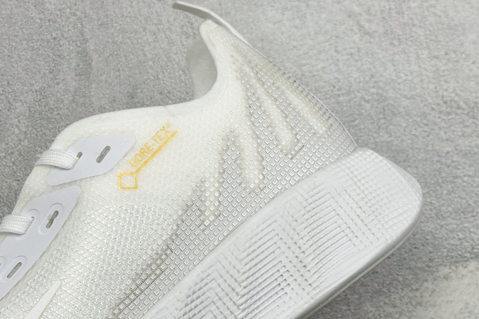 Y版Nike Ava X 耐克 舒适百搭耐磨低帮 休闲跑步鞋 采用轻盈的机能型织物鞋面 专为四季穿着而设计 流线型TPU