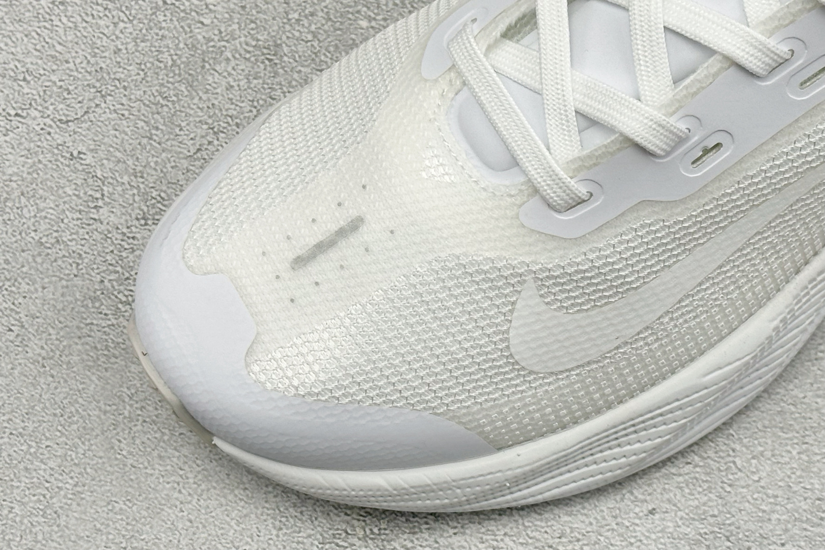 Y版Nike Ava X 耐克 舒适百搭耐磨低帮 休闲跑步鞋 采用轻盈的机能型织物鞋面 专为四季穿着而设计 流线型TPU