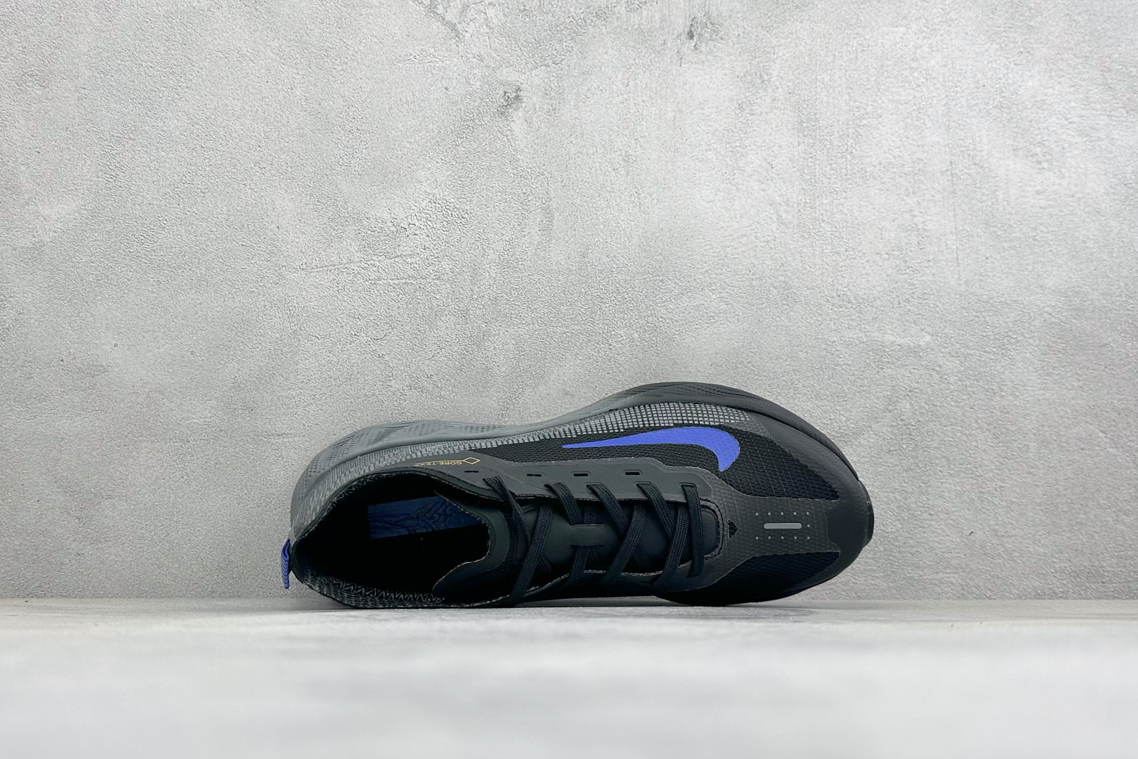 Y版Nike Ava X 耐克 舒适百搭耐磨低帮 休闲跑步鞋 采用轻盈的机能型织物鞋面 专为四季穿着而设计 流线型TPU