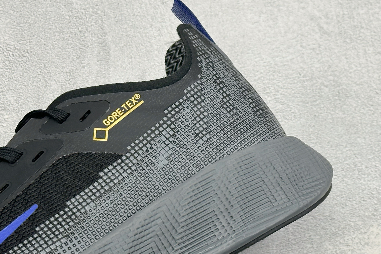 Y版Nike Ava X 耐克 舒适百搭耐磨低帮 休闲跑步鞋 采用轻盈的机能型织物鞋面 专为四季穿着而设计 流线型TPU