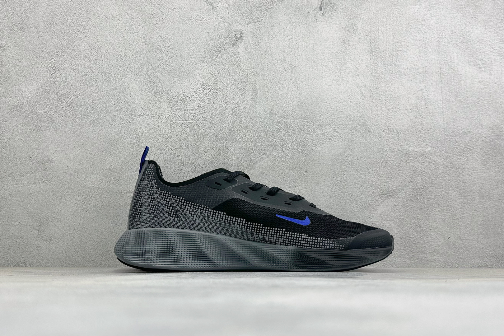 Y版Nike Ava X 耐克 舒适百搭耐磨低帮 休闲跑步鞋 采用轻盈的机能型织物鞋面 专为四季穿着而设计 流线型TPU