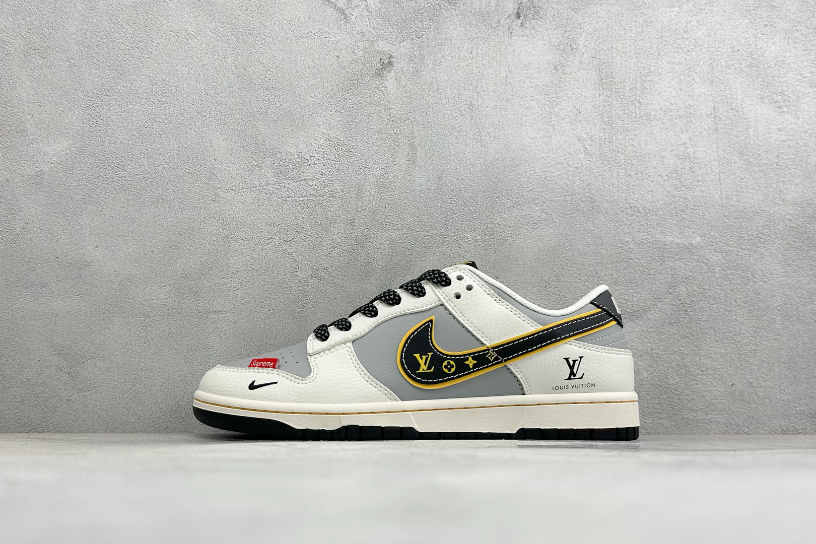 福利特价 Nike Dunk Low Retro 联名 周年高端定制 低帮休闲板鞋 #定制鞋盒 大厂纯原品质出货 超高清 福利特价 Nike Dunk Low Retro 联名 周年高端定制 低帮休闲板鞋 #定制鞋盒 大厂纯原品质出货 超高清