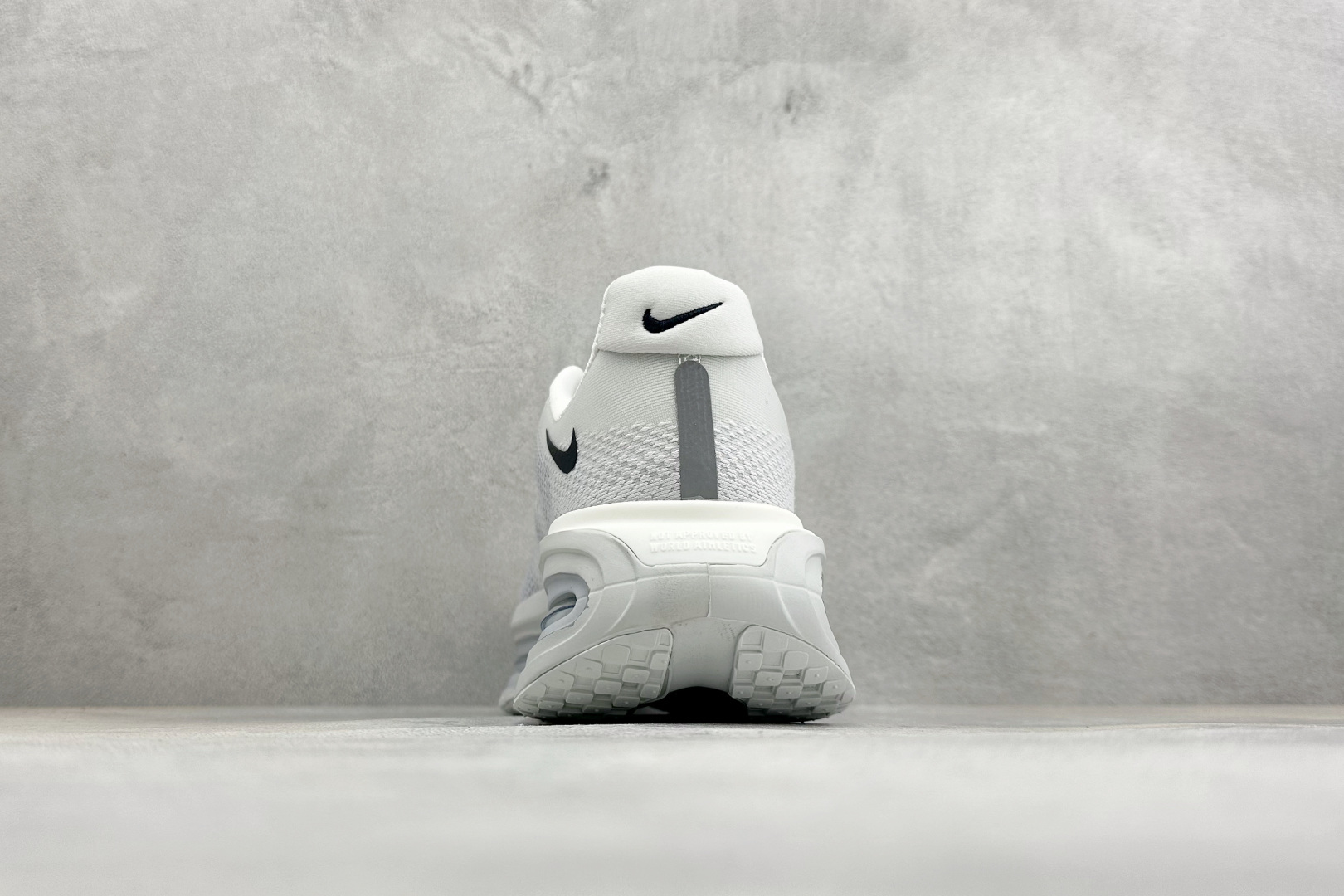 XL版Nike Air Zoom Pegasus Premium 全掌气垫缓震网面运动跑鞋 Nike 运用 Air技术专