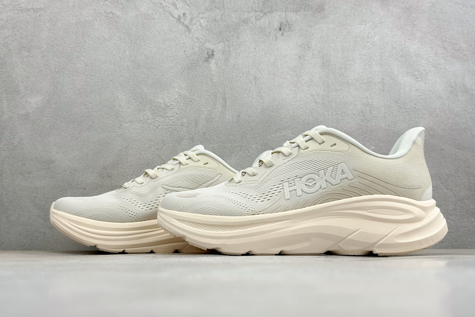 ST版HOKA ONE ONE M CLIFTON 11 舒适防滑耐磨低帮休闲跑步鞋 相比常规跑鞋 HOKA ONE O