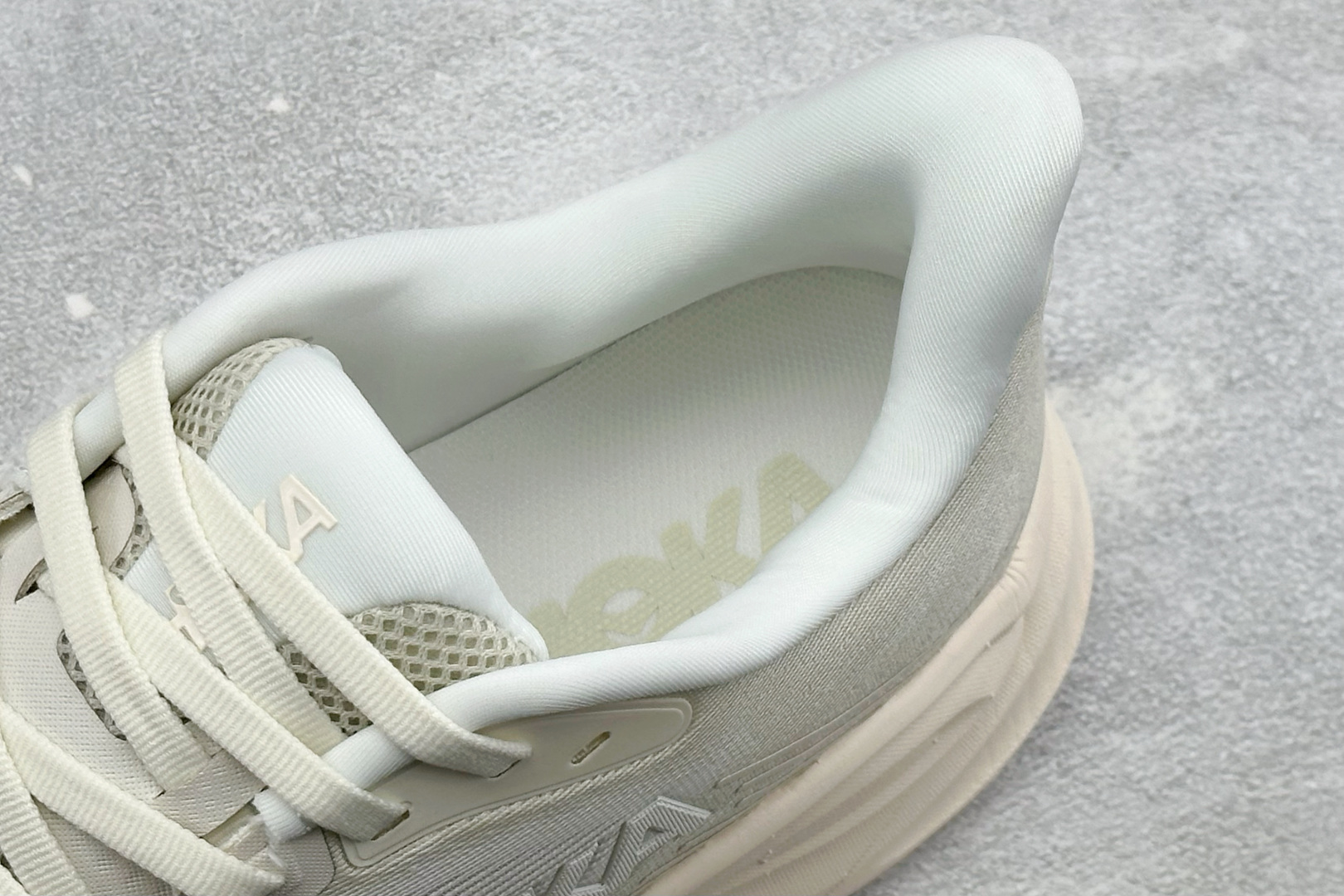 ST版HOKA ONE ONE M CLIFTON 11 舒适防滑耐磨低帮休闲跑步鞋 相比常规跑鞋 HOKA ONE O