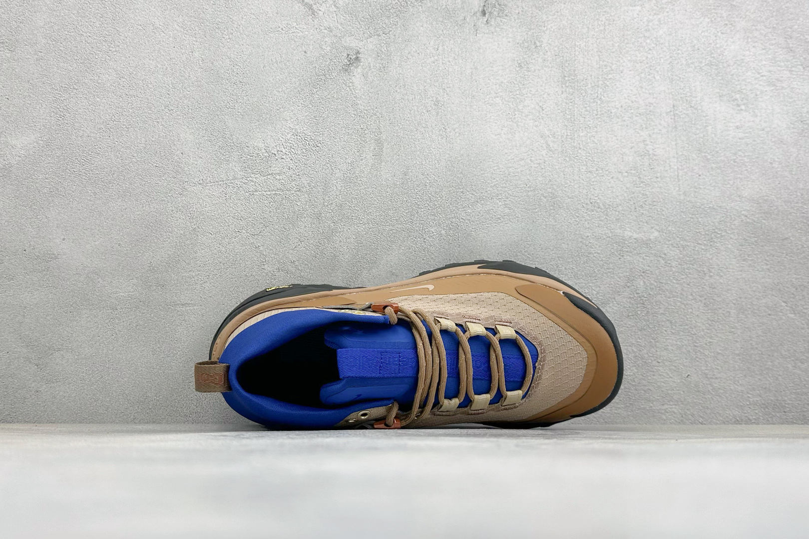 XM版NIKE ACG MOUNTAIN FLY GTX SE 户外登山高帮系列徒步越野跑鞋 货号：DH0623-002