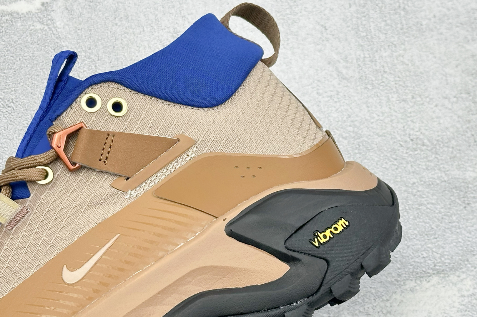 XM版NIKE ACG MOUNTAIN FLY GTX SE 户外登山高帮系列徒步越野跑鞋 货号：DH0623-002