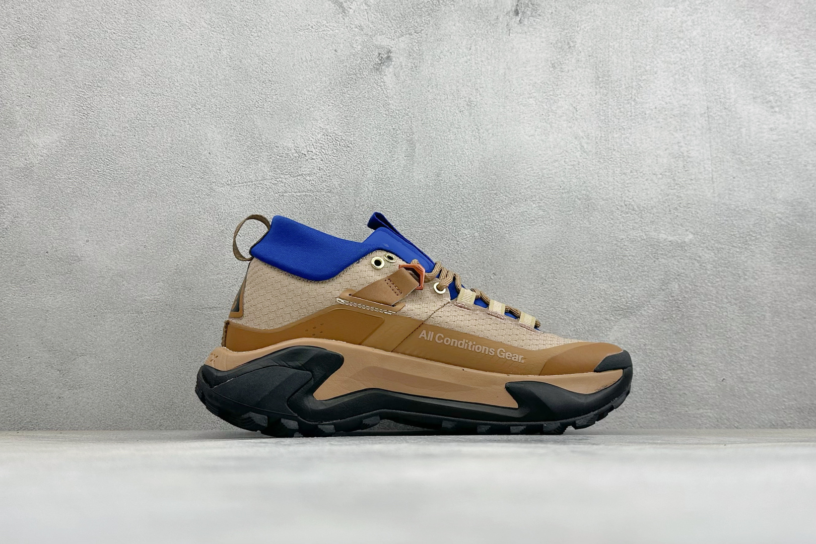 XM版NIKE ACG MOUNTAIN FLY GTX SE 户外登山高帮系列徒步越野跑鞋 货号：DH0623-002