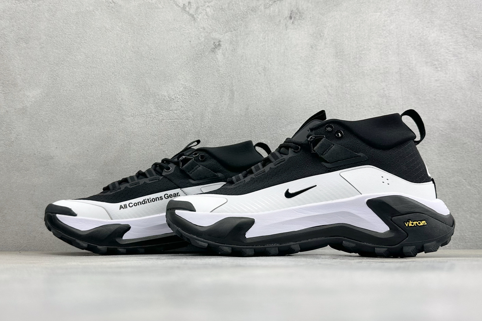 XM版NIKE ACG MOUNTAIN FLY GTX SE 户外登山高帮系列徒步越野跑鞋 货号：IO7854-002