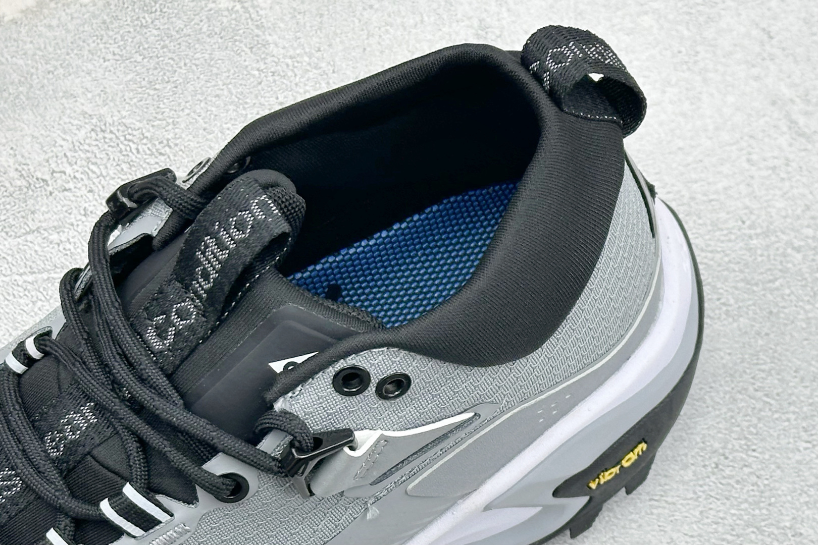 XM版NIKE ACG MOUNTAIN FLY GTX SE 户外登山高帮系列徒步越野跑鞋 货号：IO7854-005