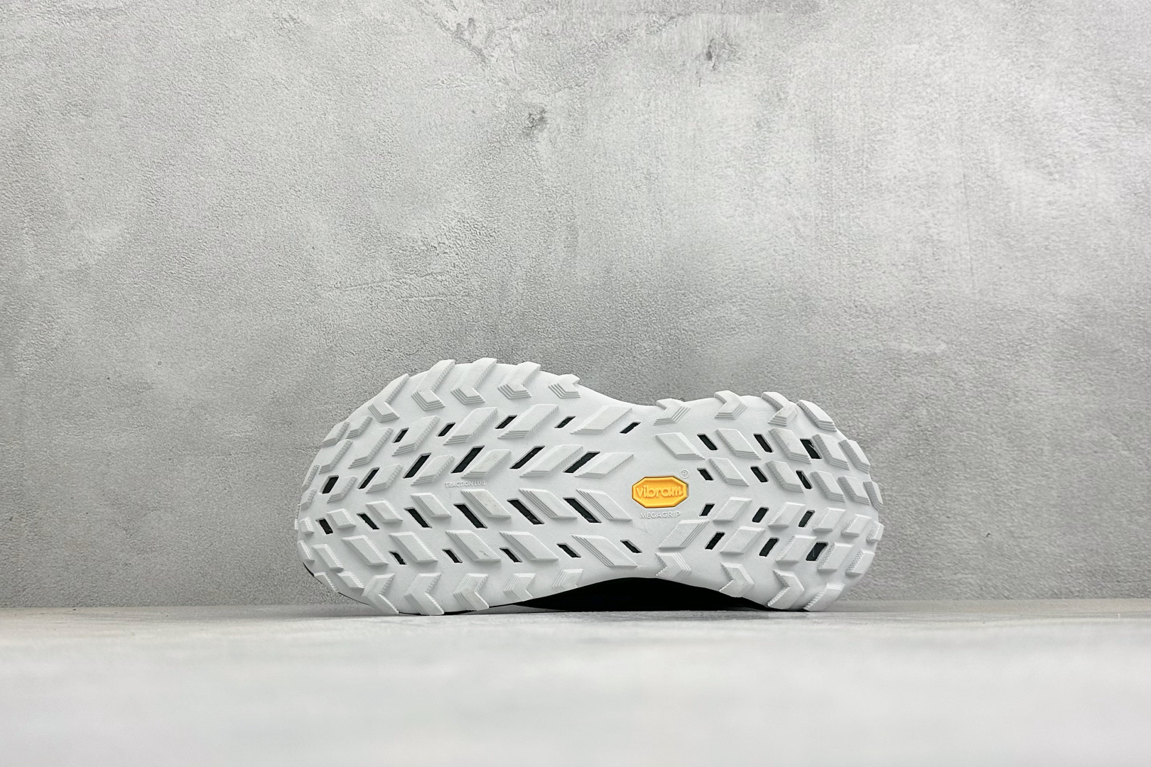 XM版NIKE ACG MOUNTAIN FLY GTX SE 户外登山高帮系列徒步越野跑鞋 货号：DH0623-128