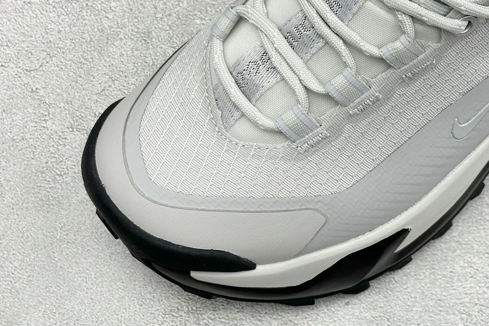 XM版NIKE ACG MOUNTAIN FLY GTX SE 户外登山高帮系列徒步越野跑鞋 货号：DH0623-005