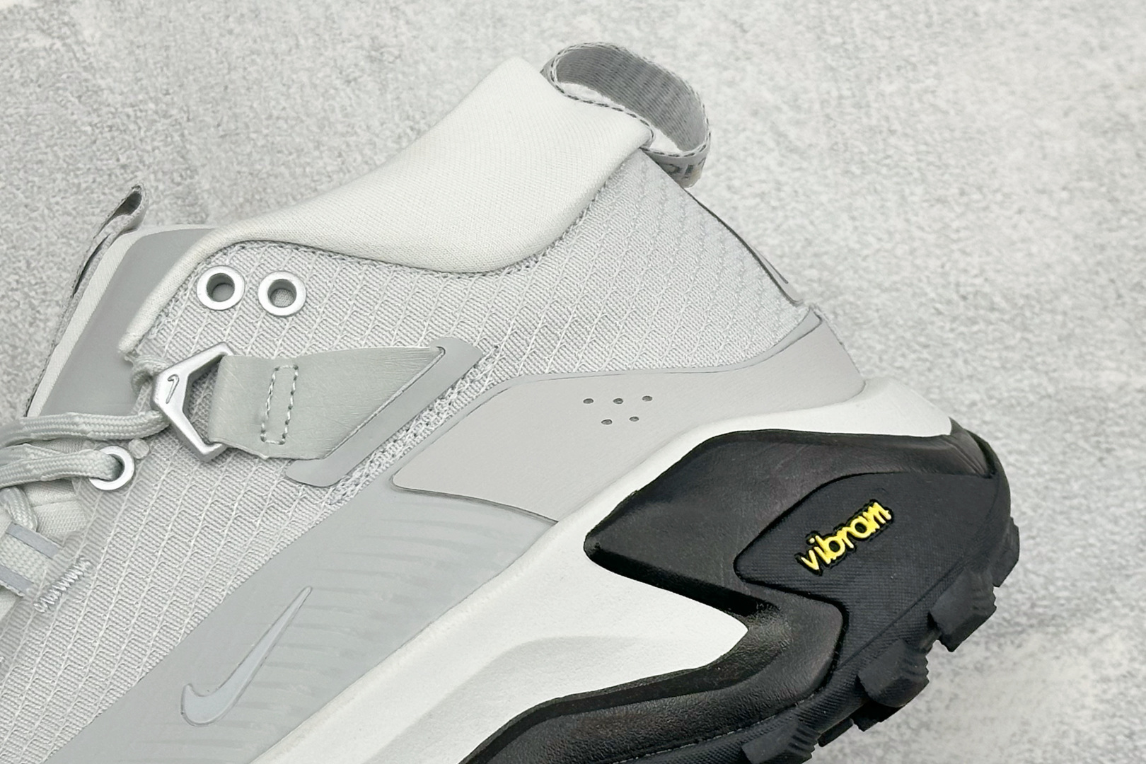 XM版NIKE ACG MOUNTAIN FLY GTX SE 户外登山高帮系列徒步越野跑鞋 货号：DH0623-005
