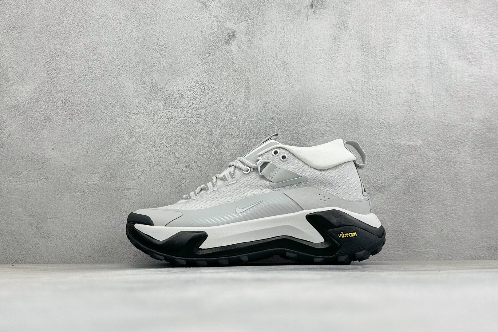 XM版NIKE ACG MOUNTAIN FLY GTX SE 户外登山高帮系列徒步越野跑鞋 货号:DH0623-005 XM版NIKE ACG MOUNTAIN FLY GTX SE 户外登山高帮系列徒步越野跑鞋 货号:DH0623-005
