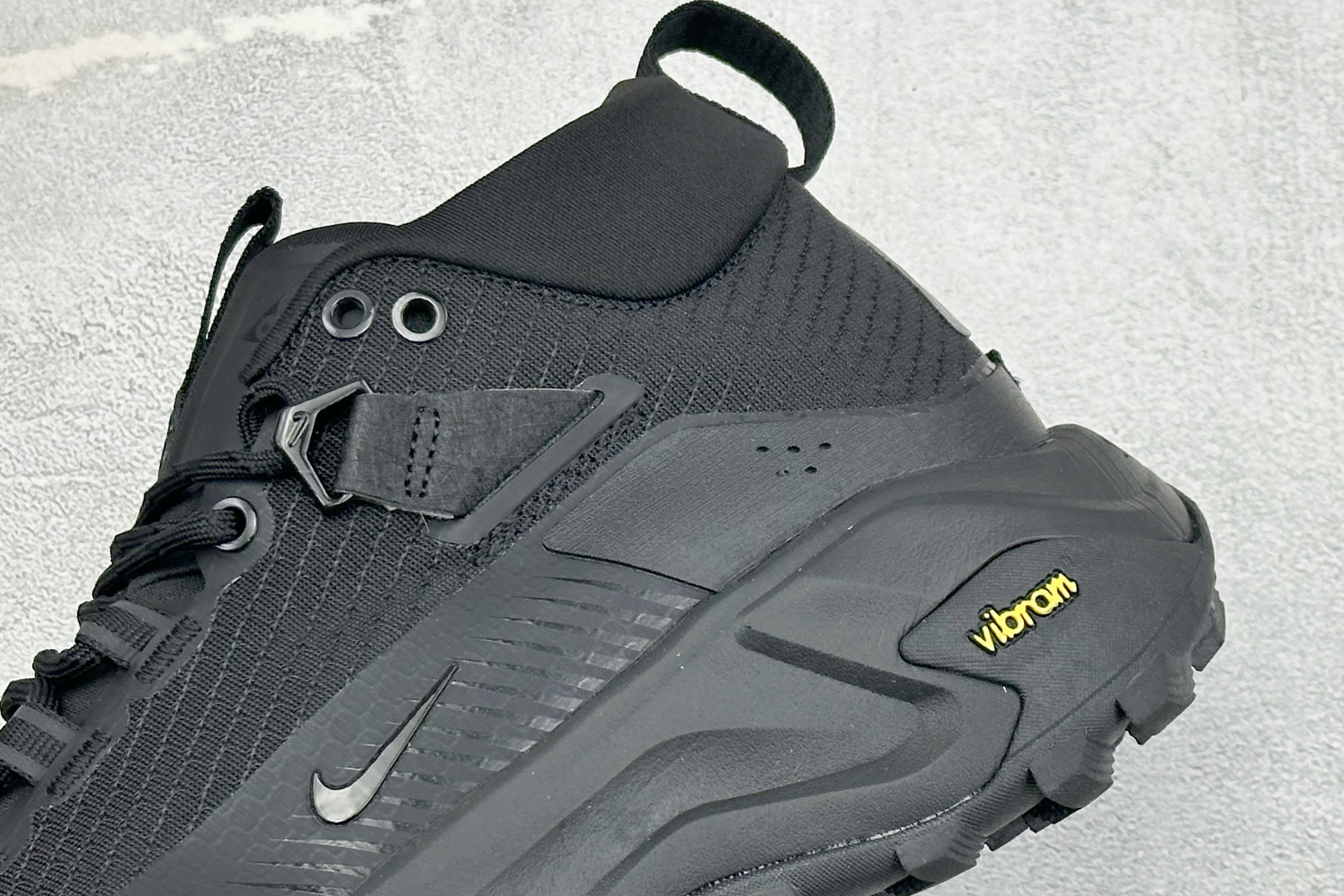 XM版NIKE ACG MOUNTAIN FLY GTX SE 户外登山高帮系列徒步越野跑鞋 货号：DH0623-111