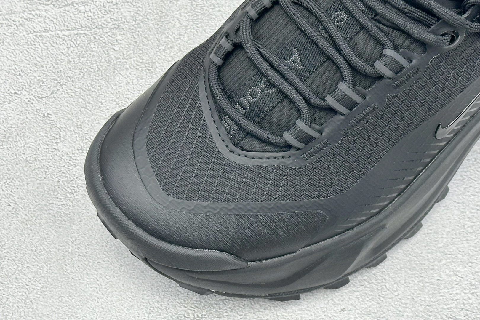 XM版NIKE ACG MOUNTAIN FLY GTX SE 户外登山高帮系列徒步越野跑鞋 货号：DH0623-111