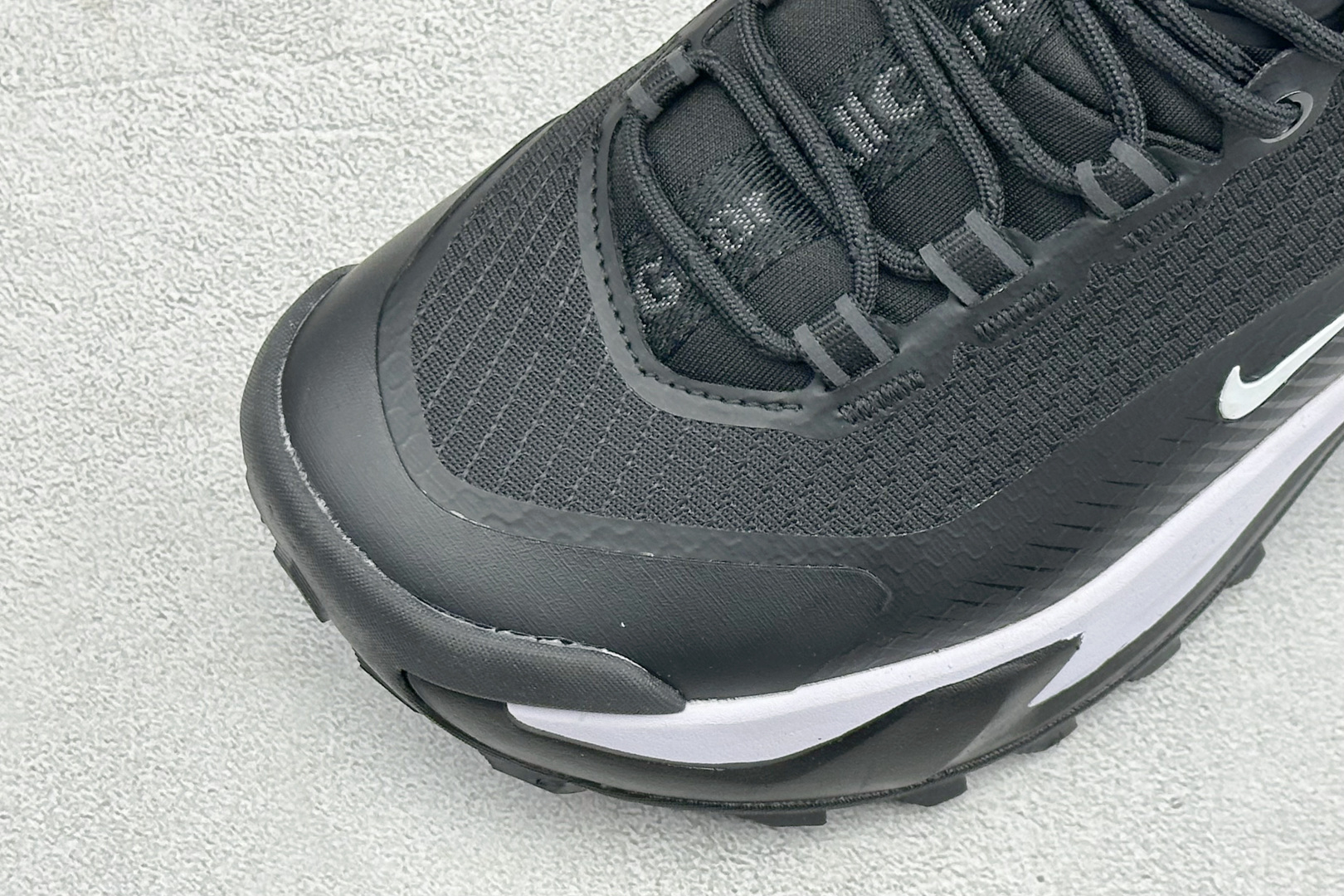XM版NIKE ACG MOUNTAIN FLY GTX SE 户外登山高帮系列徒步越野跑鞋 货号：DH0623-001
