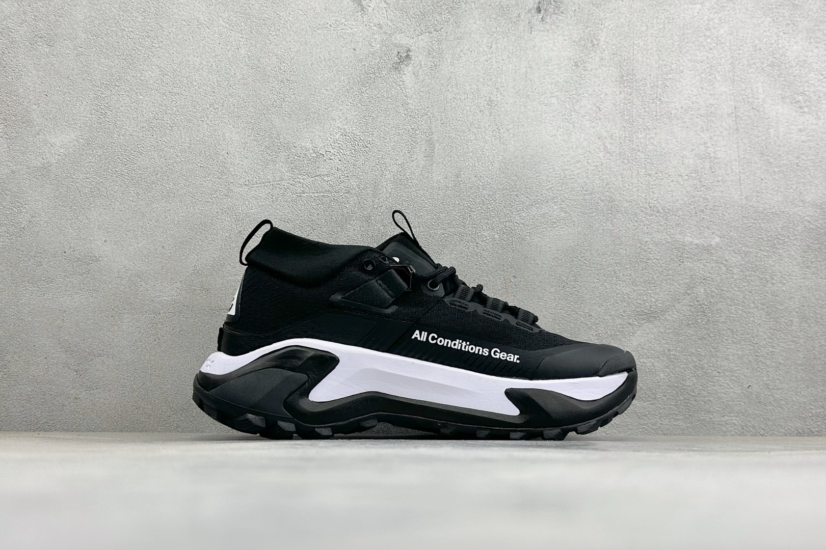 XM版NIKE ACG MOUNTAIN FLY GTX SE 户外登山高帮系列徒步越野跑鞋 货号：DH0623-001