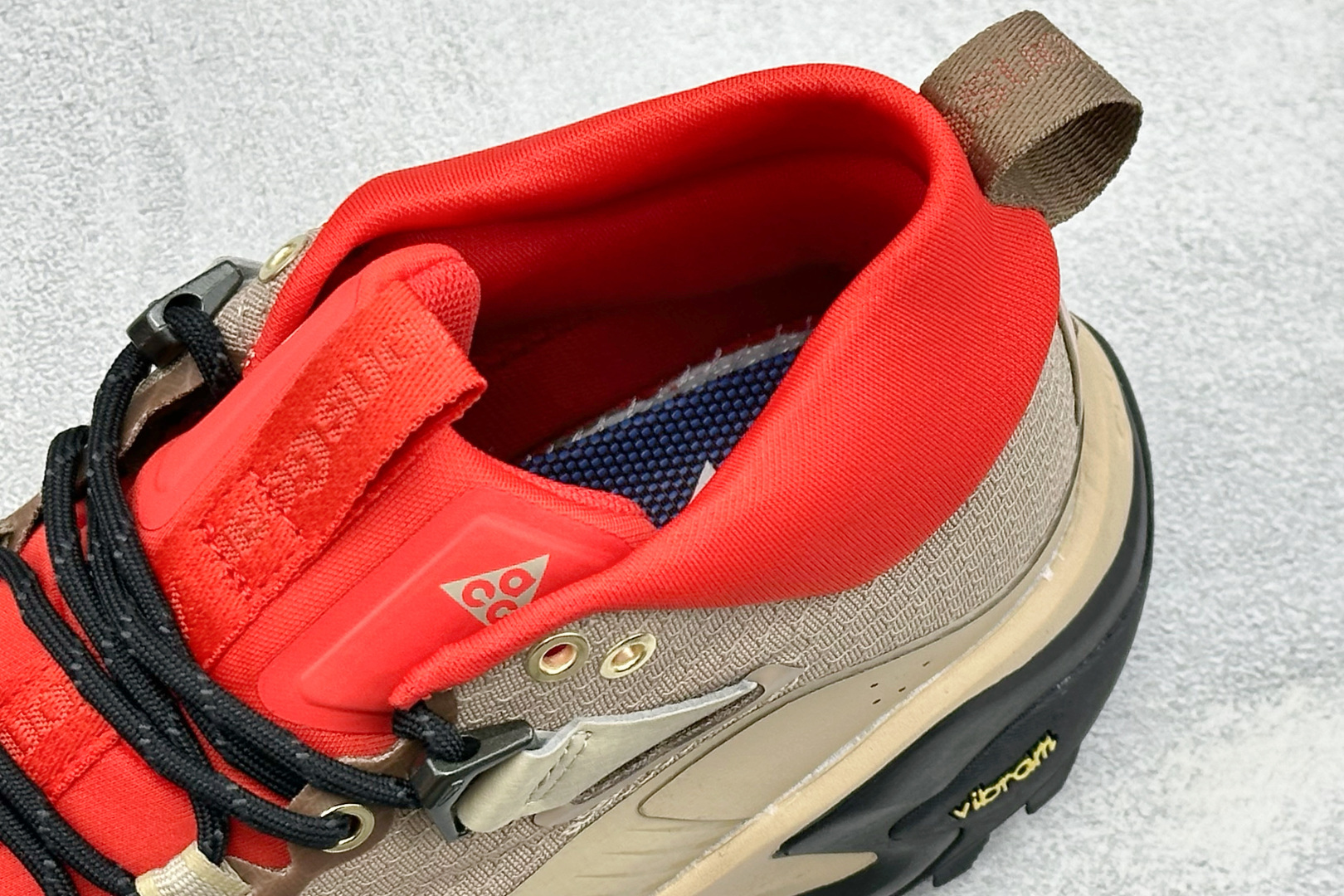 XM版NIKE ACG MOUNTAIN FLY GTX SE 户外登山高帮系列徒步越野跑鞋 货号：DH0623-418