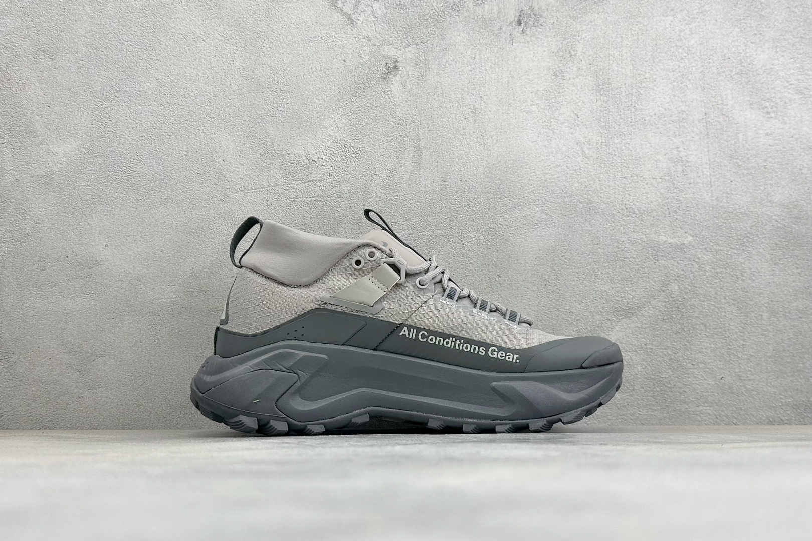 XM版NIKE ACG MOUNTAIN FLY GTX SE 户外登山高帮系列徒步越野跑鞋 货号：DH0623-008