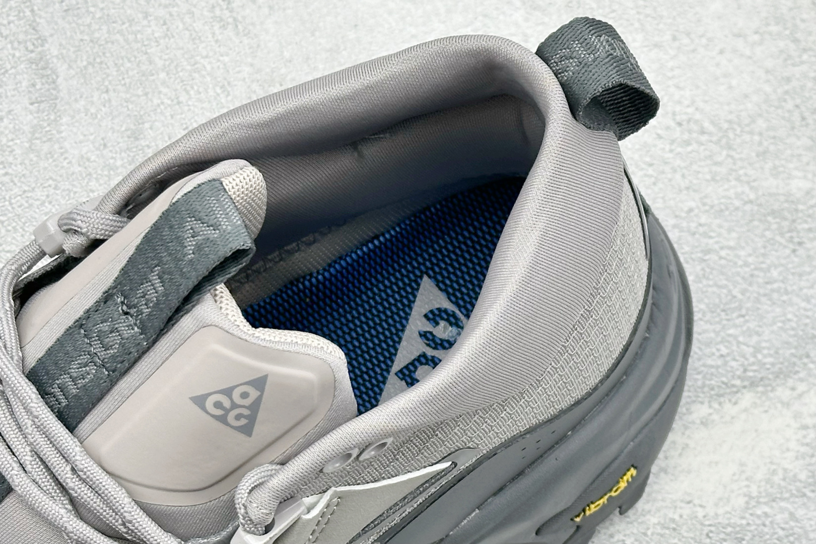 XM版NIKE ACG MOUNTAIN FLY GTX SE 户外登山高帮系列徒步越野跑鞋 货号：DH0623-008