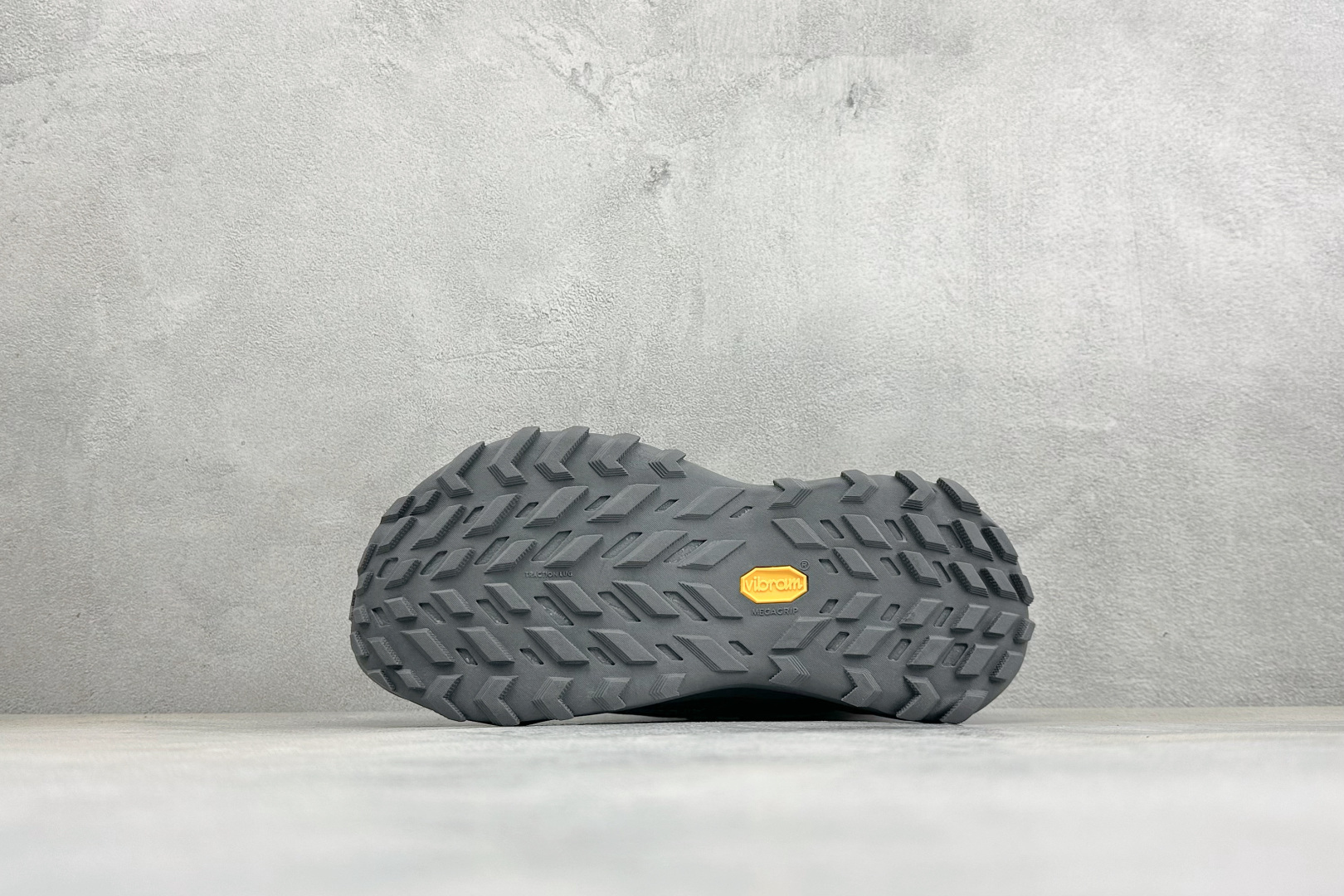 XM版NIKE ACG MOUNTAIN FLY GTX SE 户外登山高帮系列徒步越野跑鞋 货号：DH0623-008