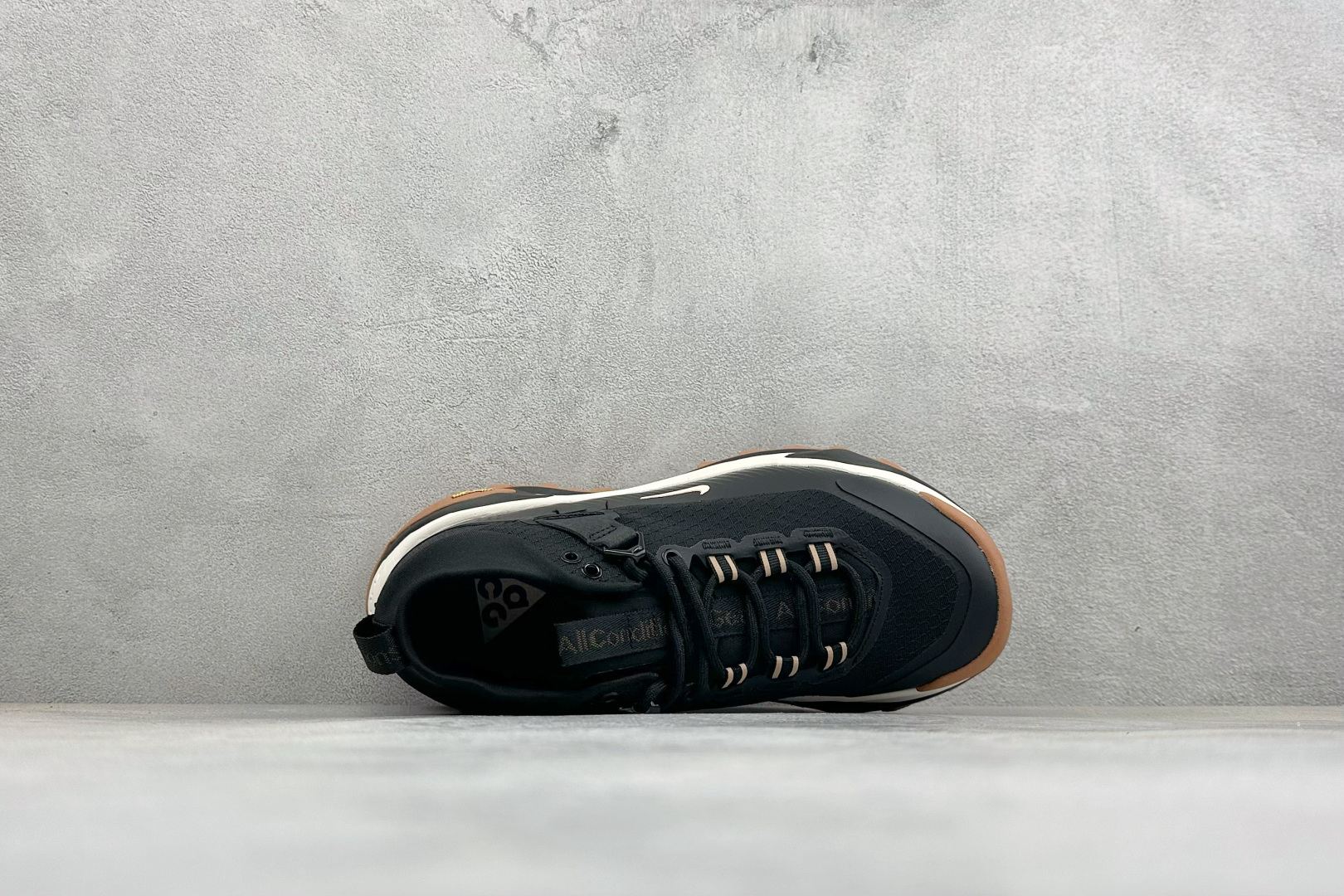 XM版NIKE ACG MOUNTAIN FLY GTX SE 户外登山高帮系列徒步越野跑鞋 货号：DH0623-002