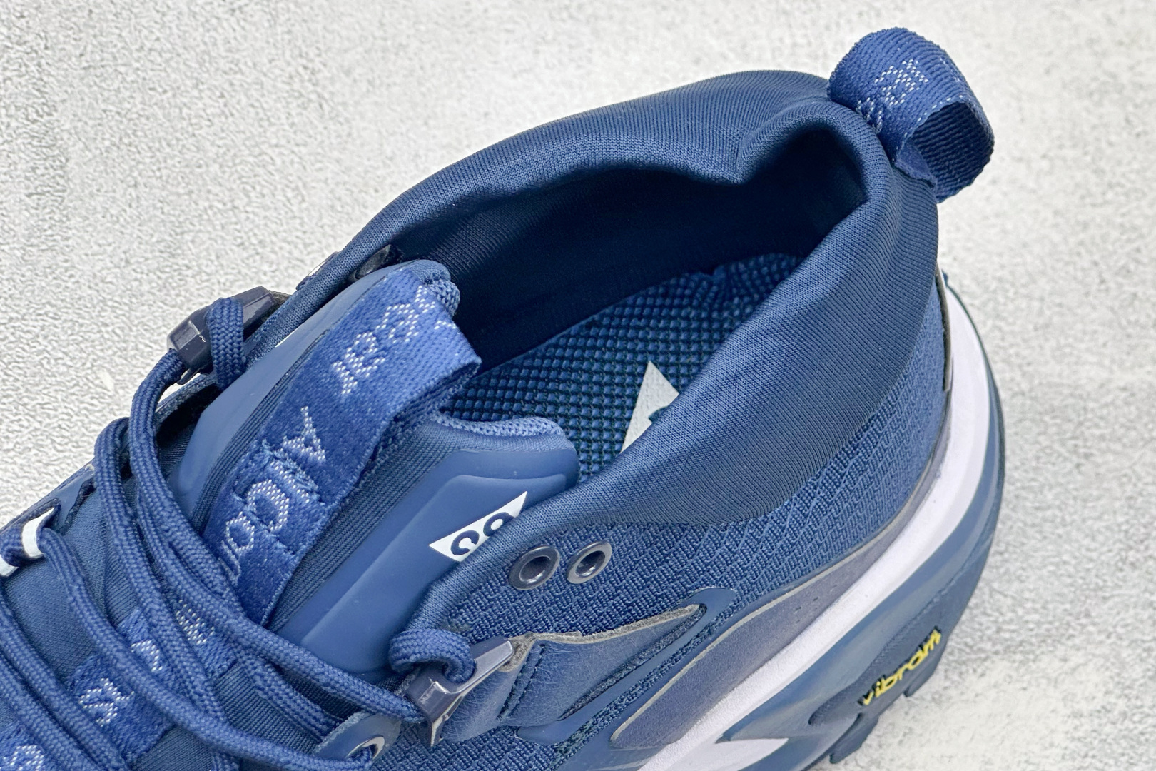 XM版NIKE ACG MOUNTAIN FLY GTX SE 户外登山高帮系列徒步越野跑鞋 货号：DH0623-138