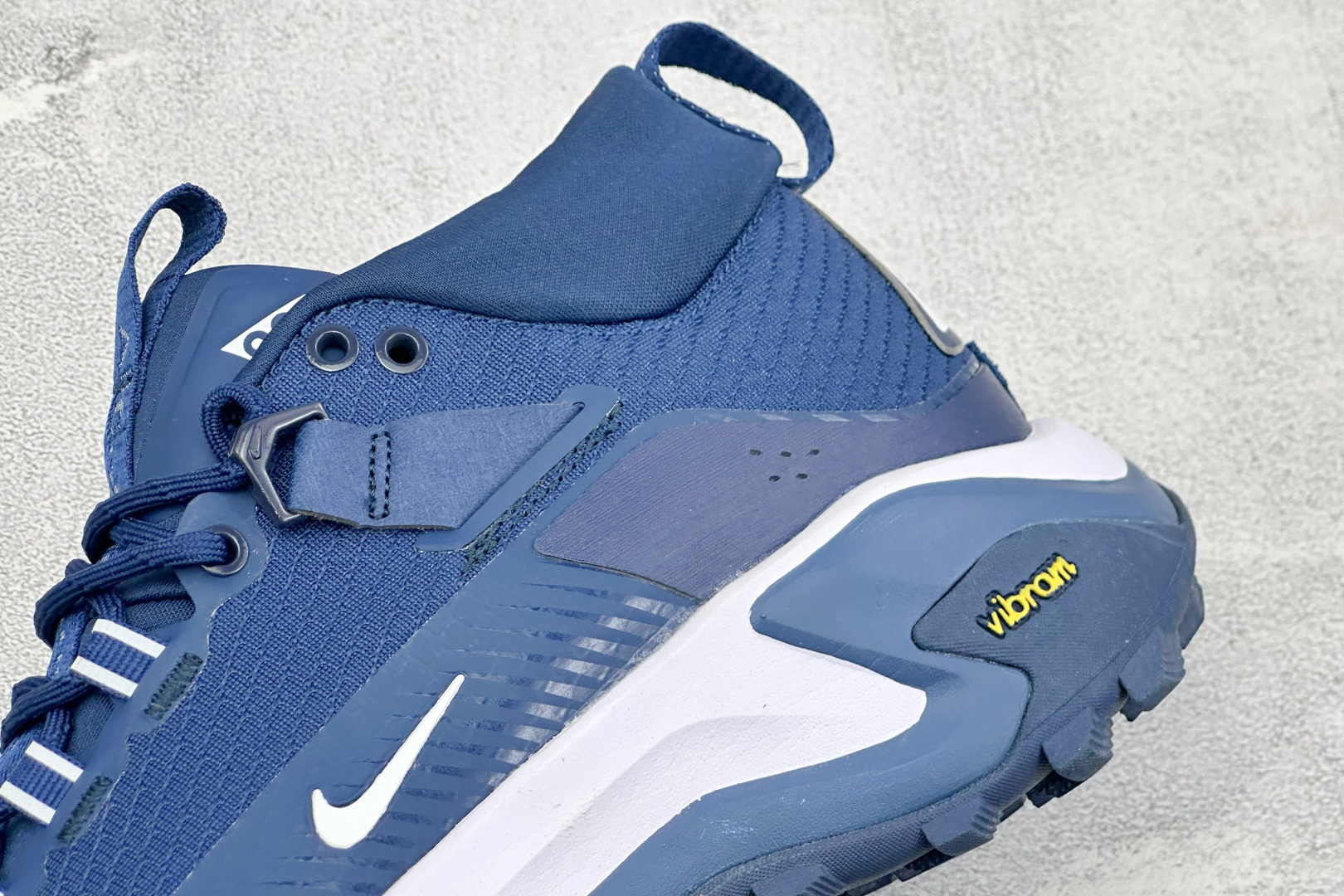 XM版NIKE ACG MOUNTAIN FLY GTX SE 户外登山高帮系列徒步越野跑鞋 货号：DH0623-138