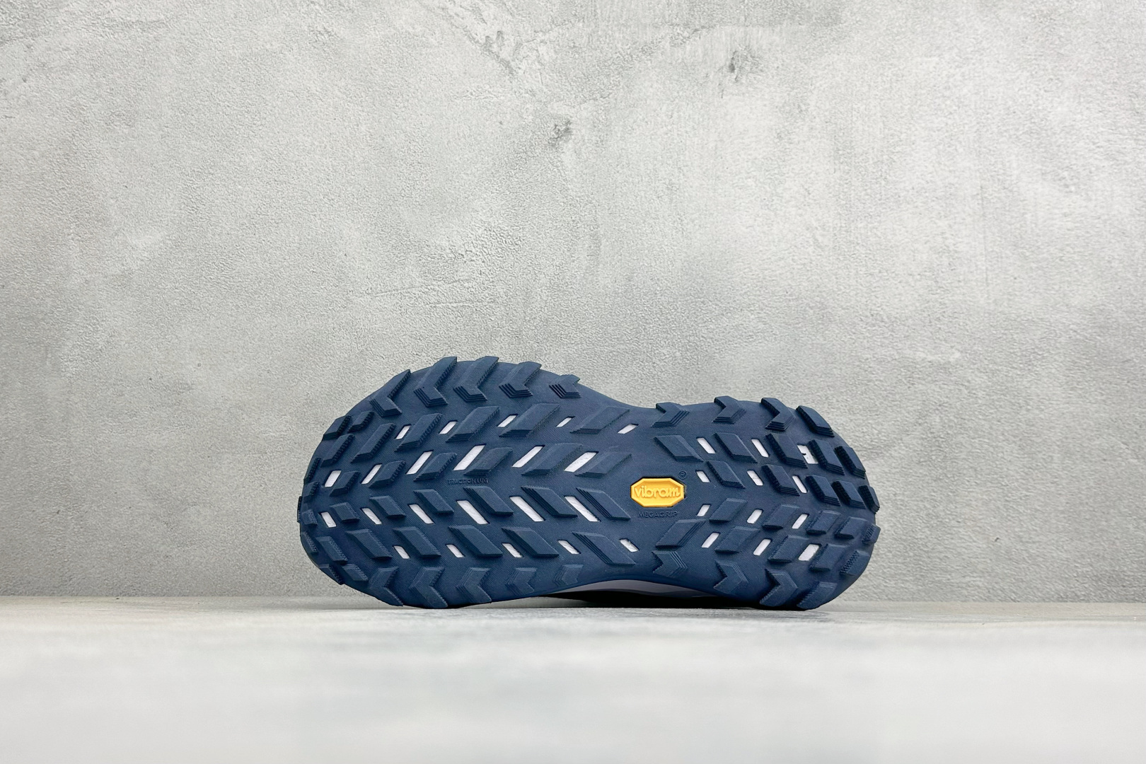 XM版NIKE ACG MOUNTAIN FLY GTX SE 户外登山高帮系列徒步越野跑鞋 货号：DH0623-138
