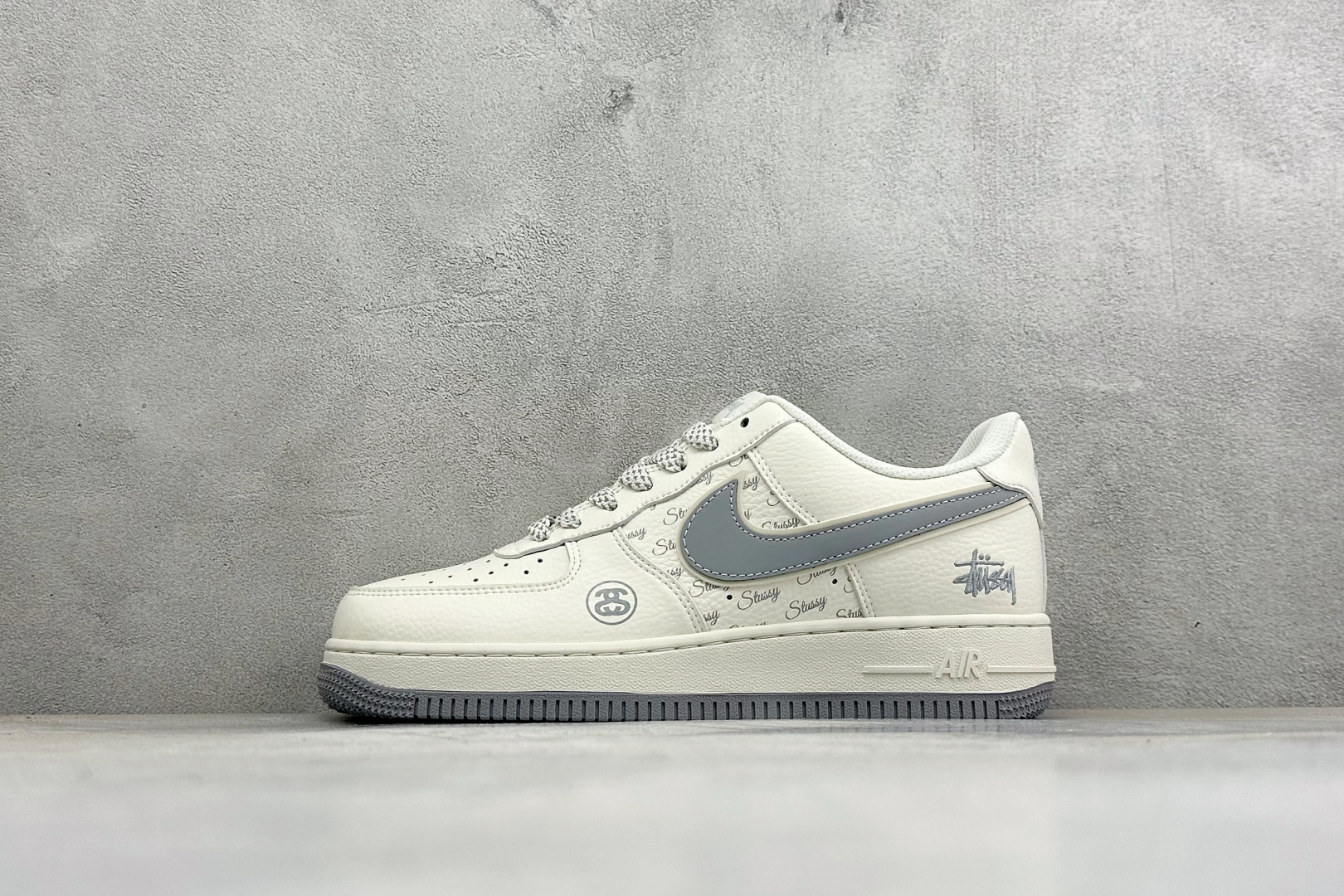 福利特价 Nike Air Force 1'07 Low 联名款 空军一号低帮休闲板鞋 #原楦原纸板 纯正空军版型 内置 福利特价 Nike Air Force 1'07 Low 联名款 空军一号低帮休闲板鞋 #原楦原纸板 纯正空军版型 内置